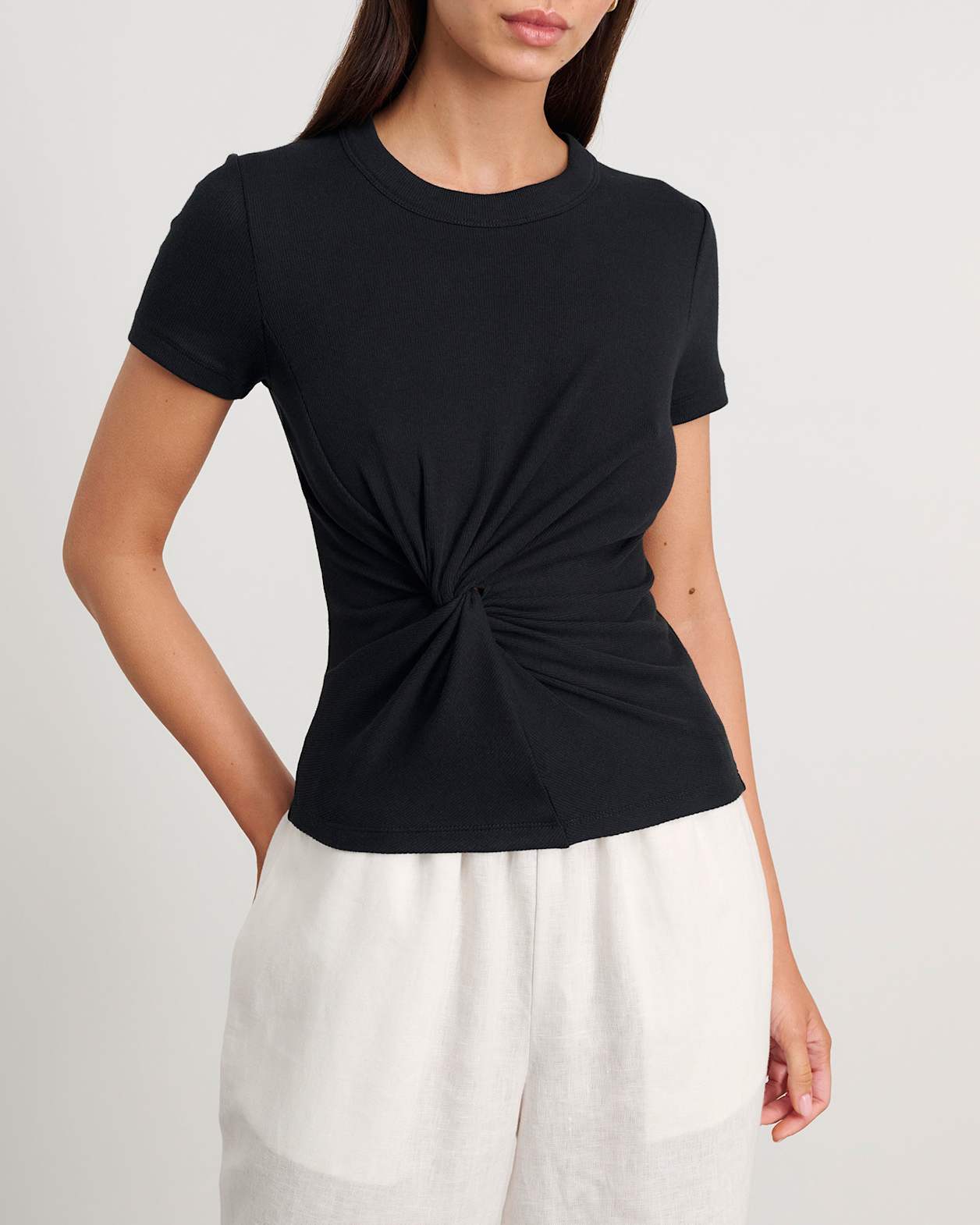 Callie Twist Rib Tee in BLACK