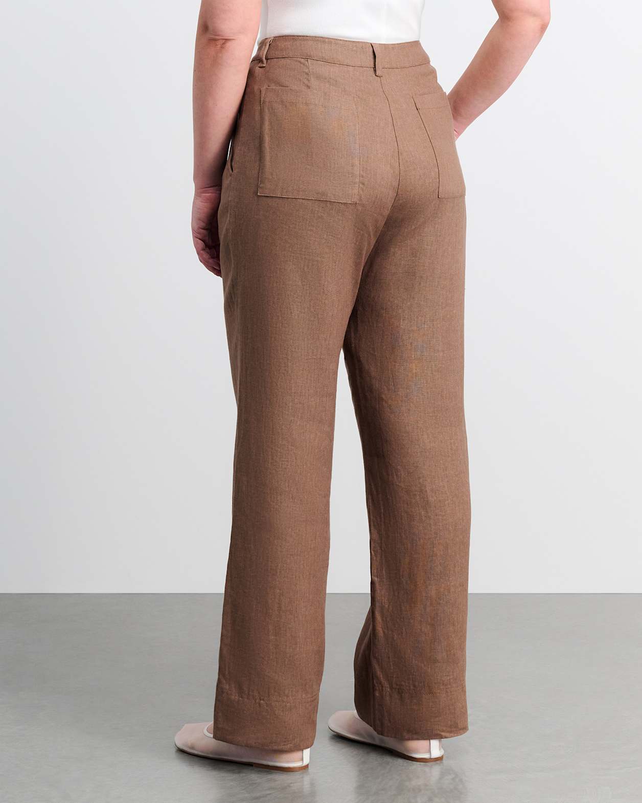 Kayla Linen Pintuck Pant in CHOCOLATE