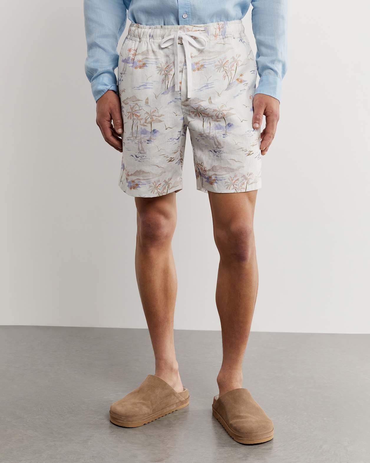 Noah Linen Hawaii Short in WHITE