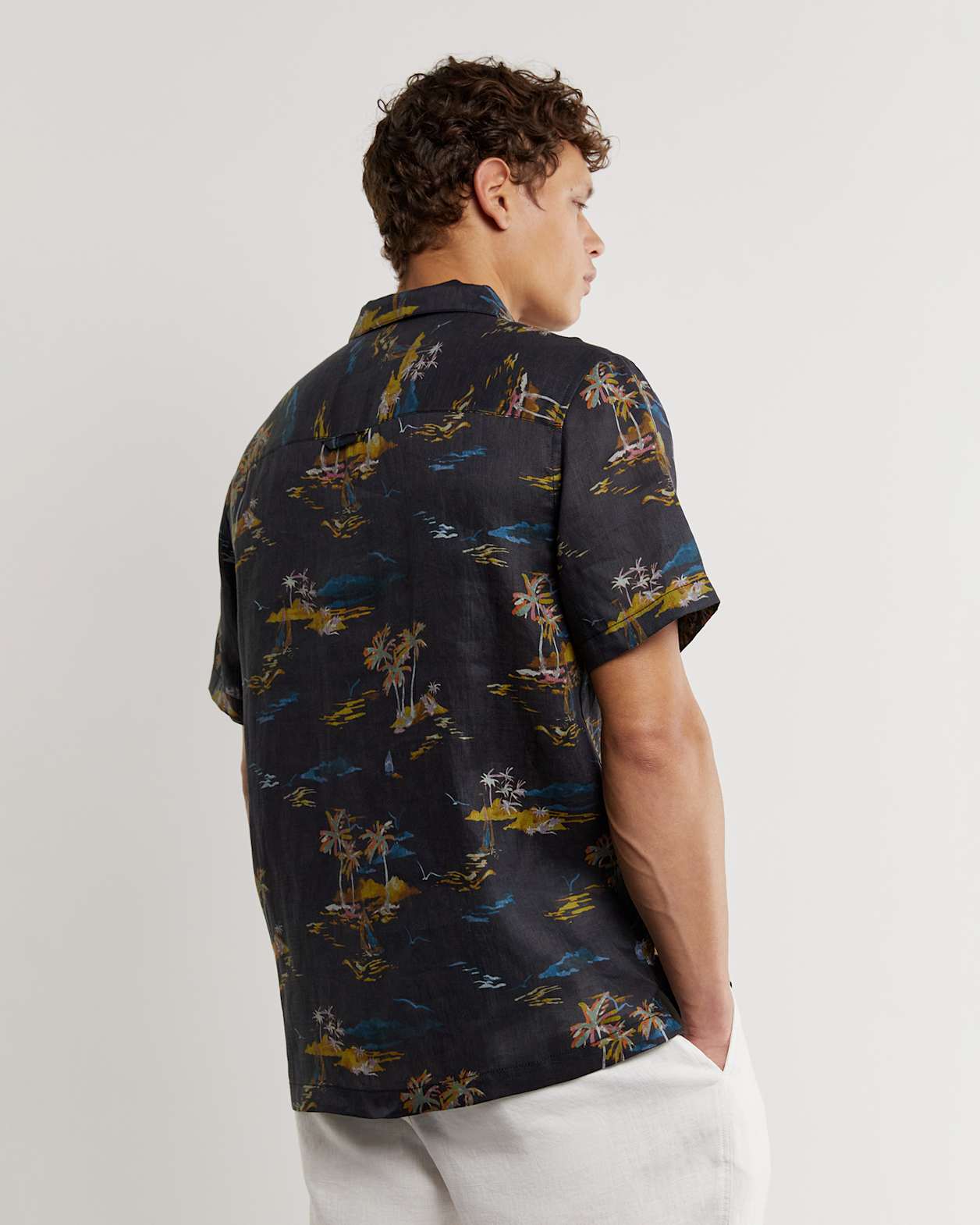 Andre Linen Hawaii Shirt in BLACK
