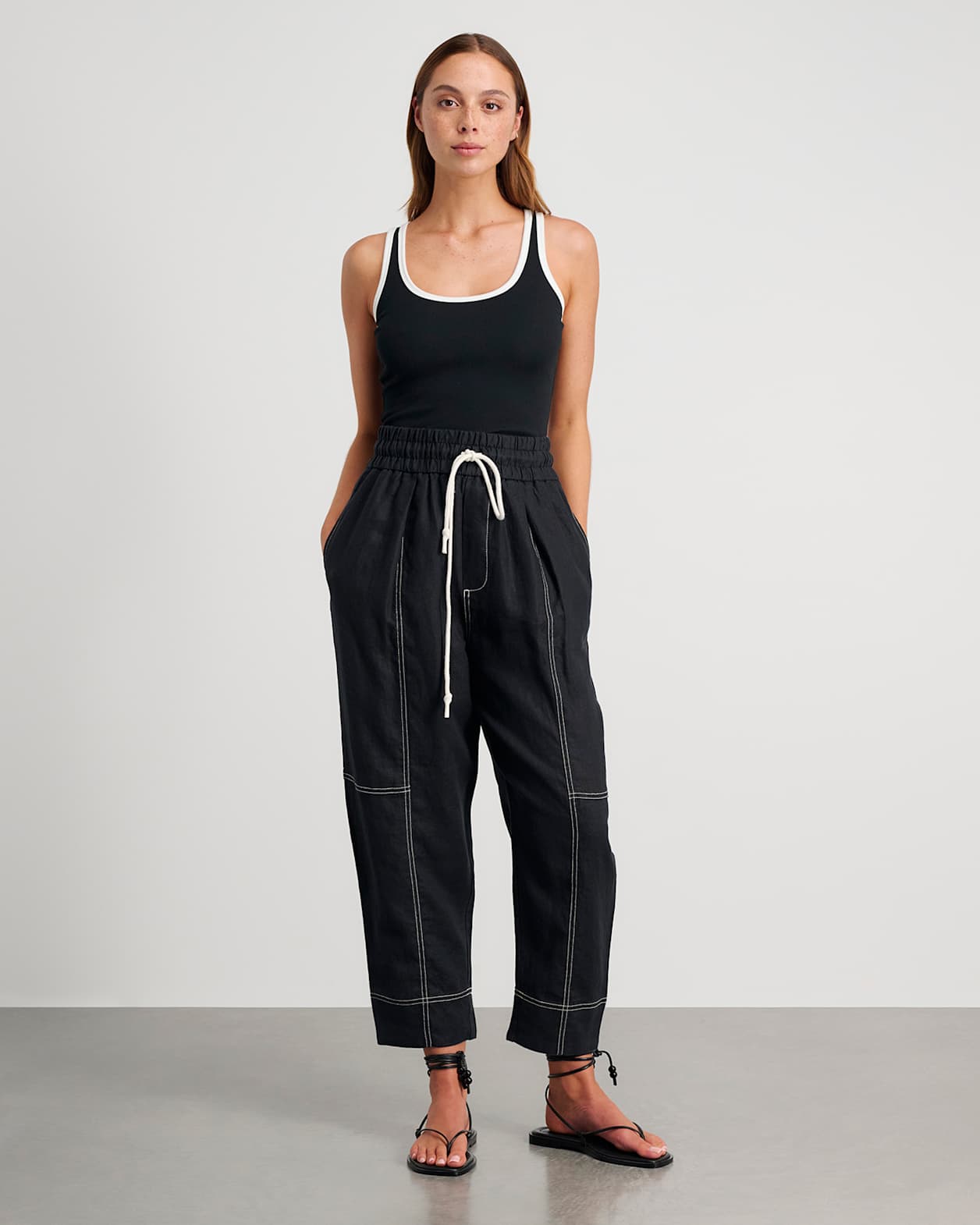 Sabine Linen Pull On Pant in BLACK