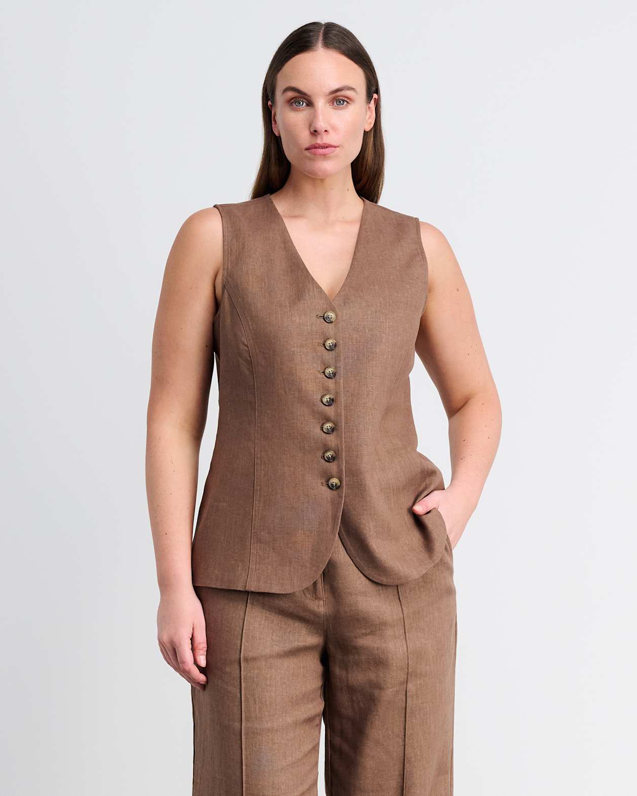 Kayla Linen Vest in CHOCOLATE