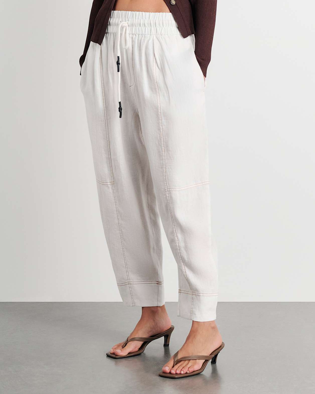 Sabine Linen Pull On Pant in WHITE