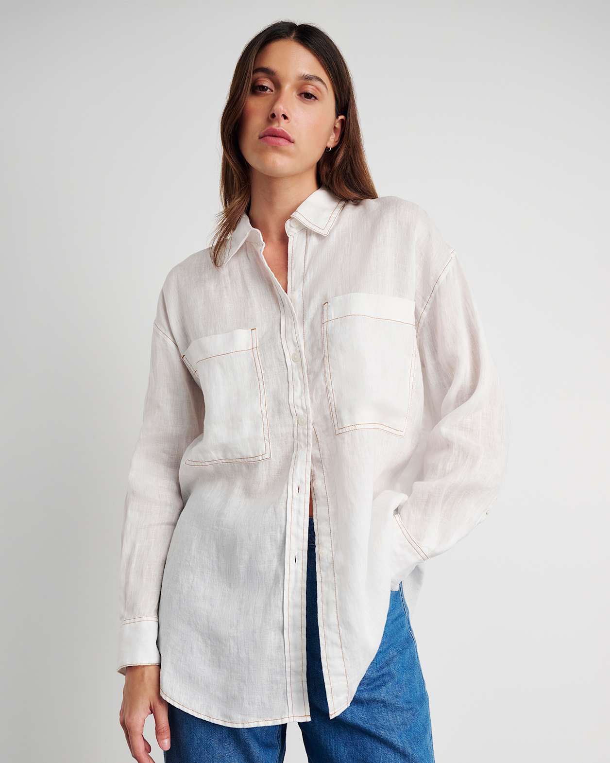 Cindy Oversized Shirt in WHITE