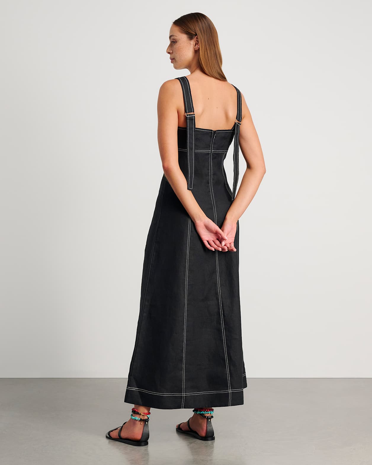 Daphne Linen Dress in BLACK