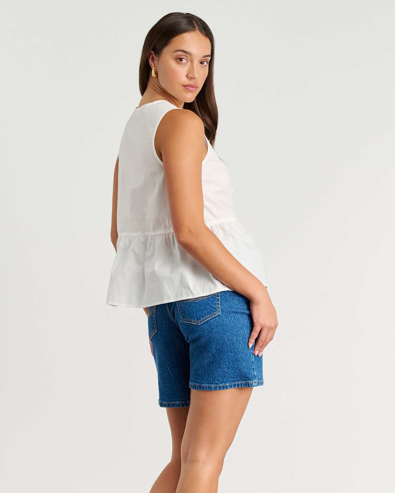 Poplin Sleeveless Tie Top in WHITE