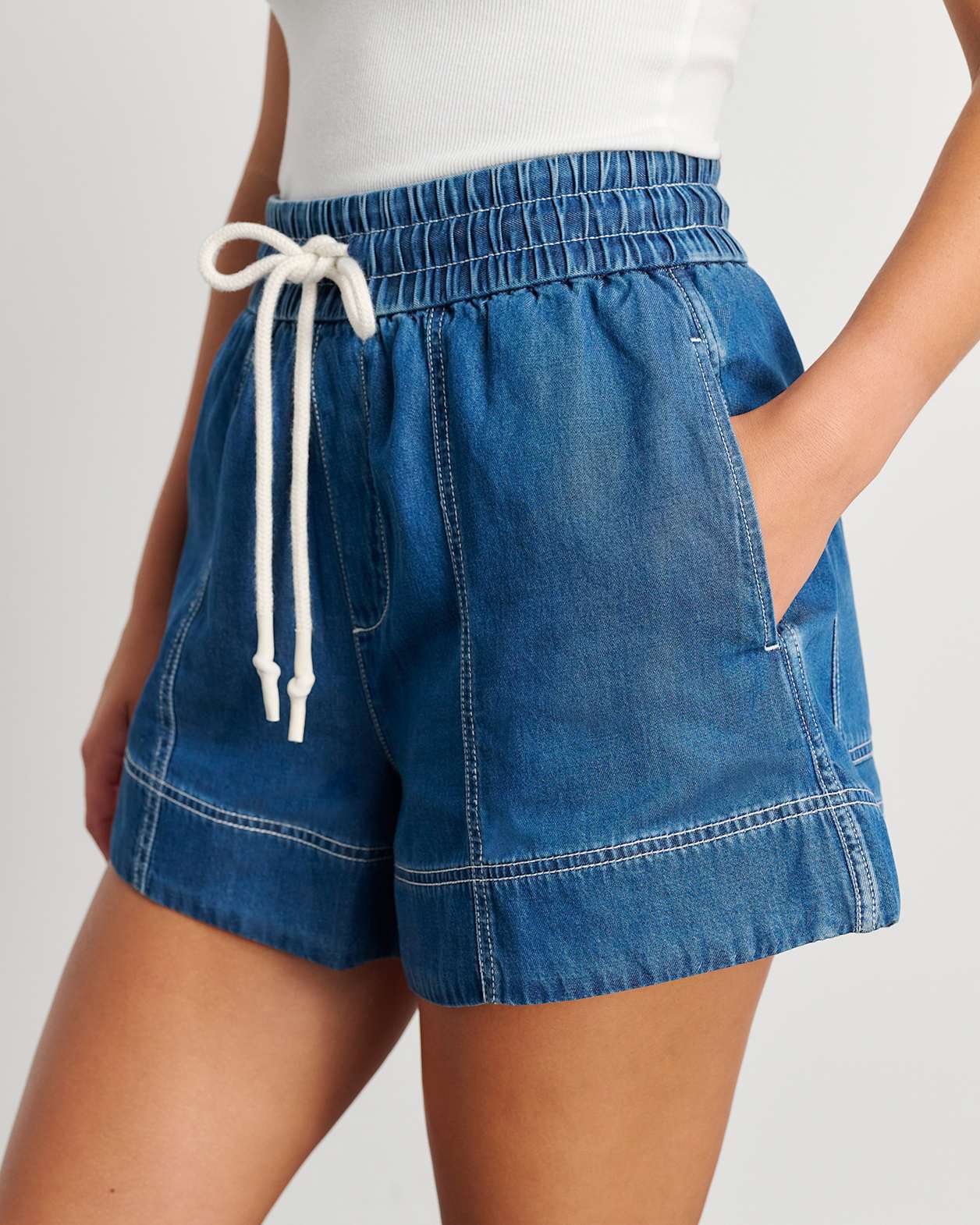 Nyra Pull On Denim Short in RAW WASH