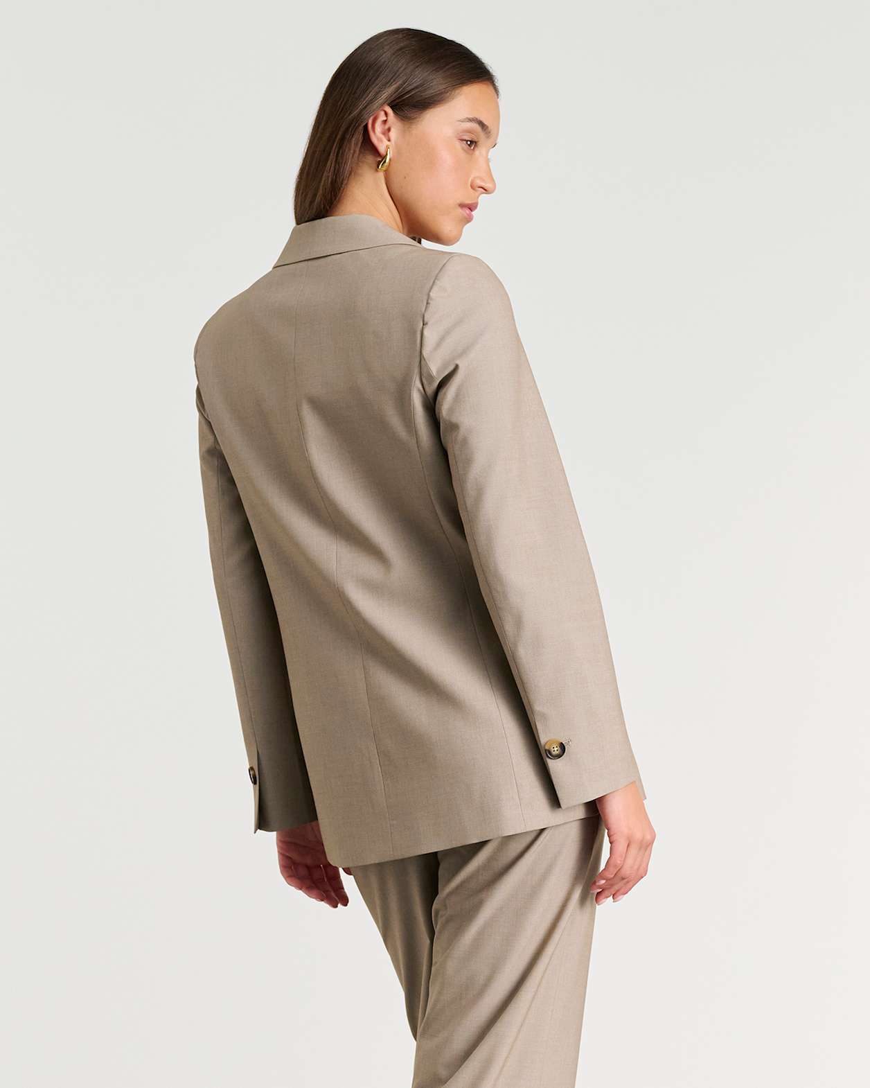Gia Relaxed Blazer in MUSHROOM