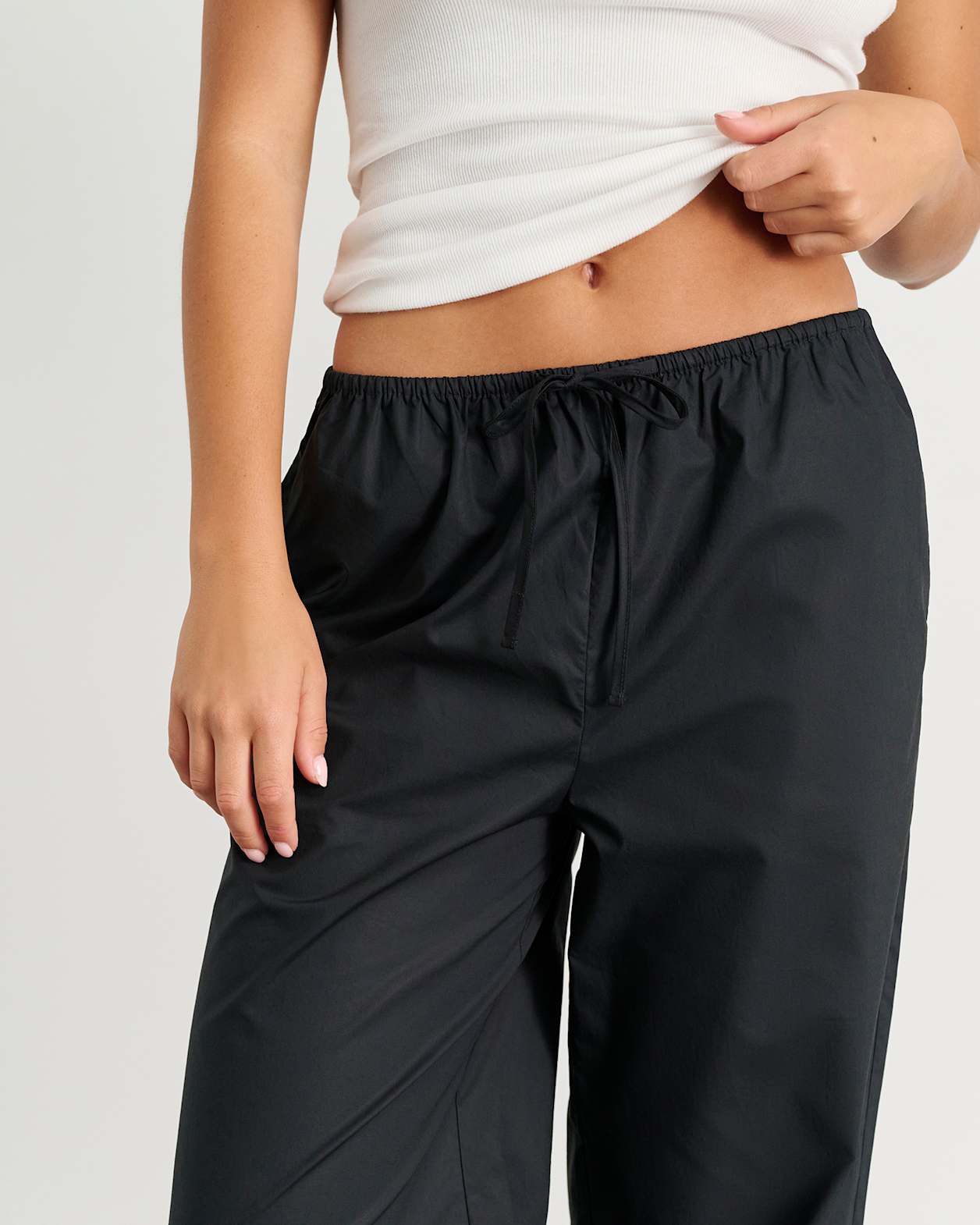 Poplin Relaxed Pant in BLACK