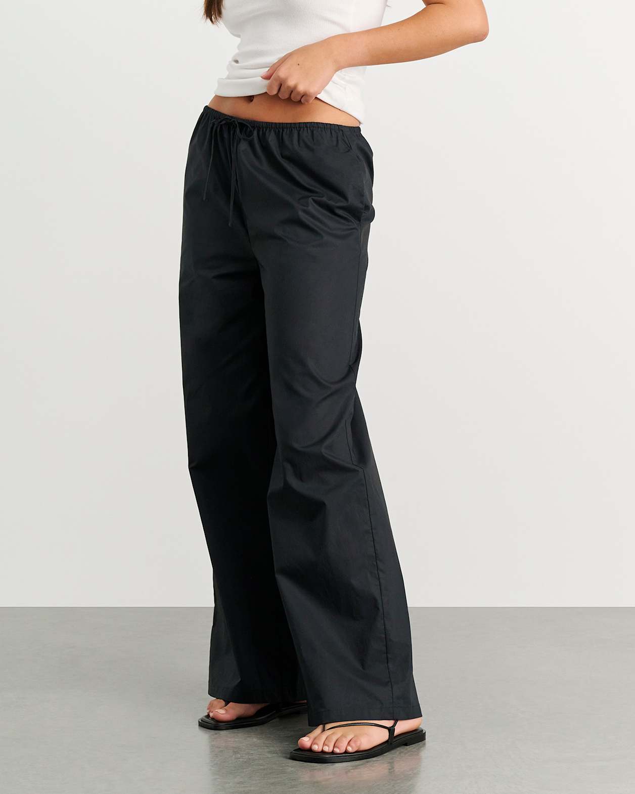 Poplin Relaxed Pant in BLACK
