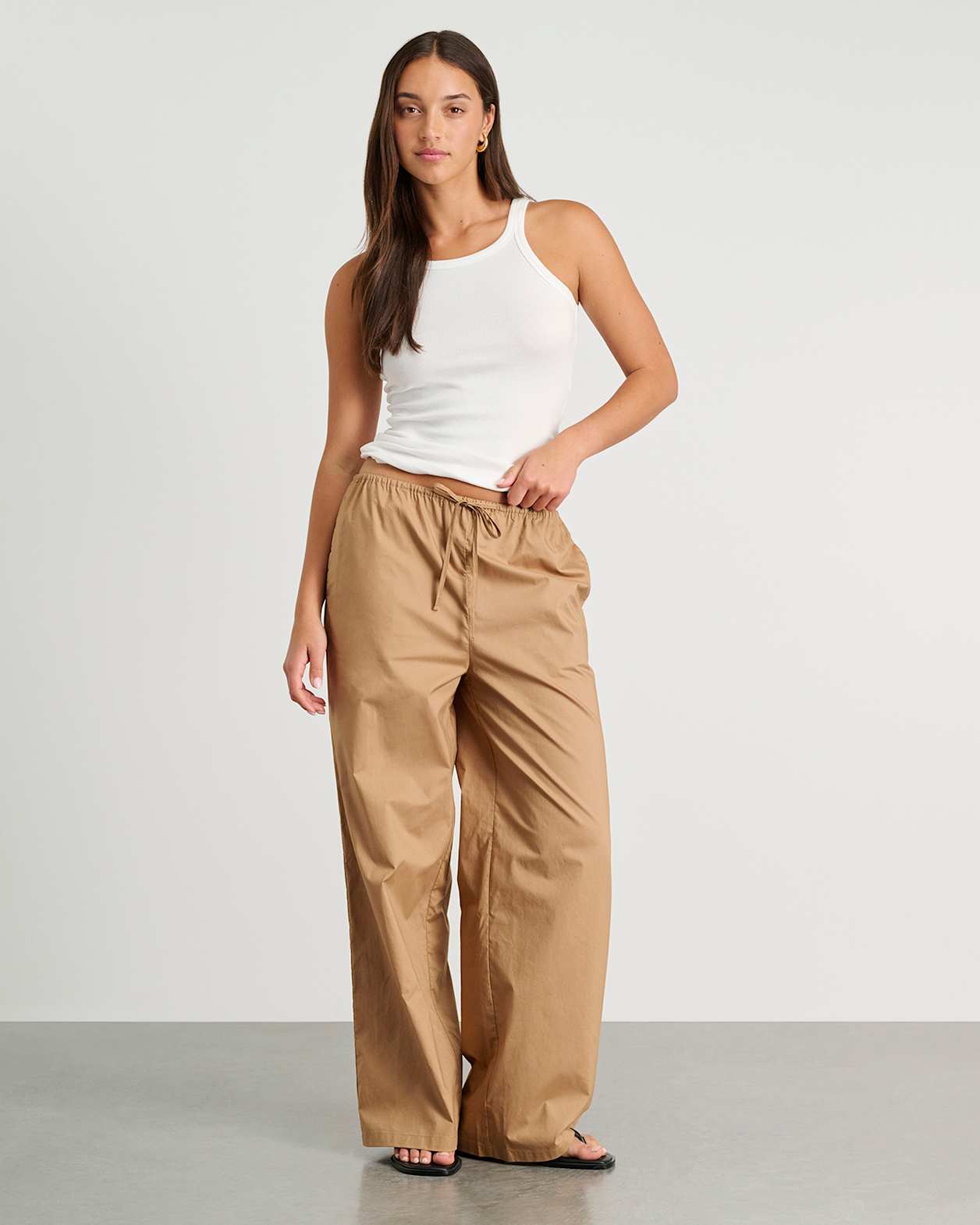 Poplin Relaxed Pant in COFFEE