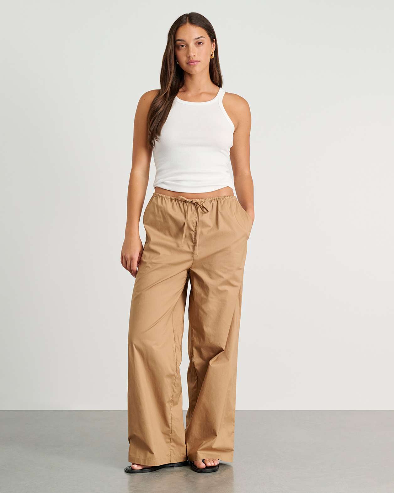 Poplin Relaxed Pant in COFFEE