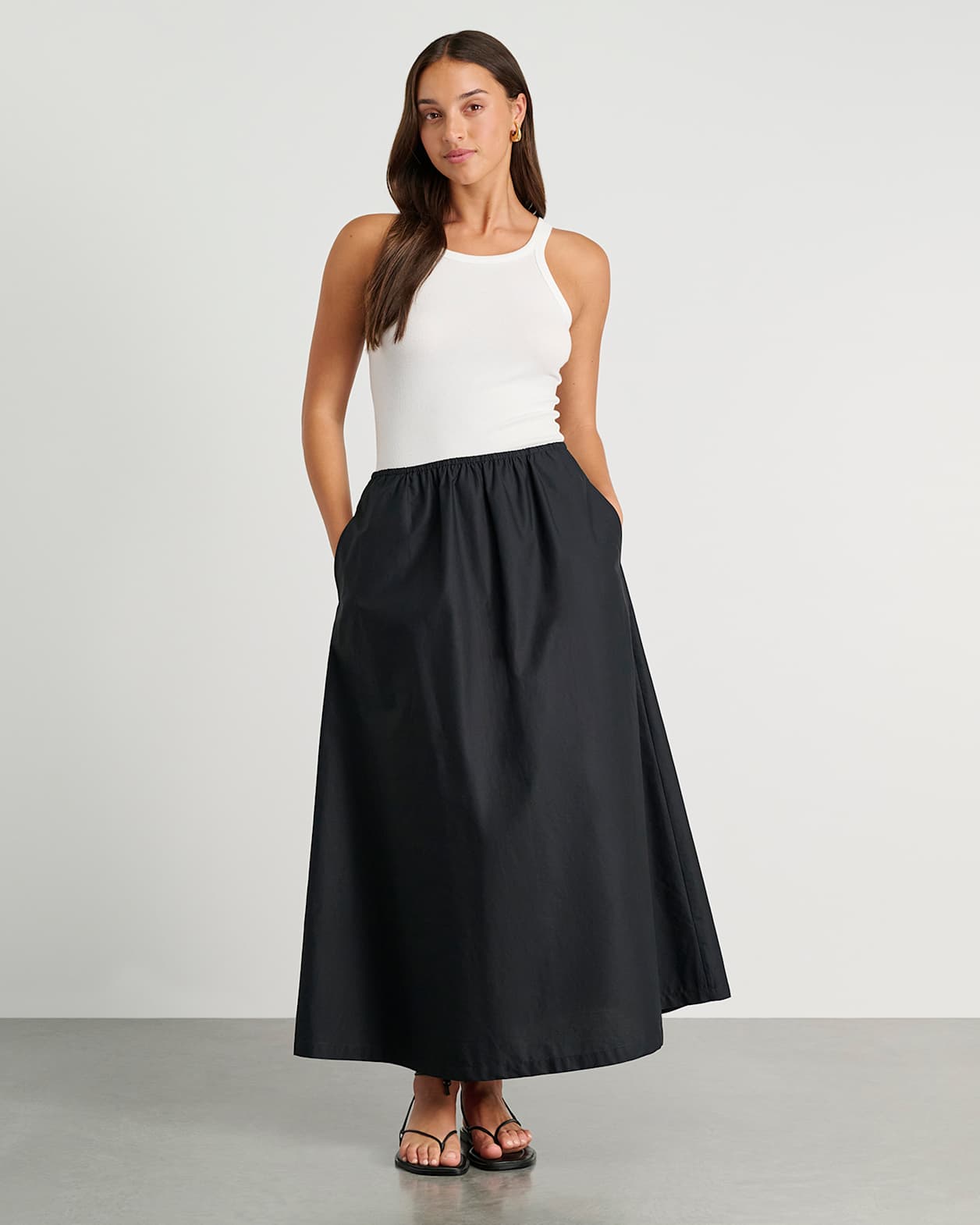 Poplin Maxi Skirt in BLACK