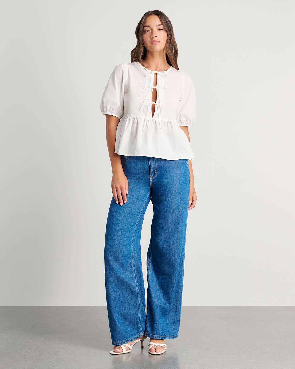 Poplin Puff Sleeve Tie Top in WHITE
