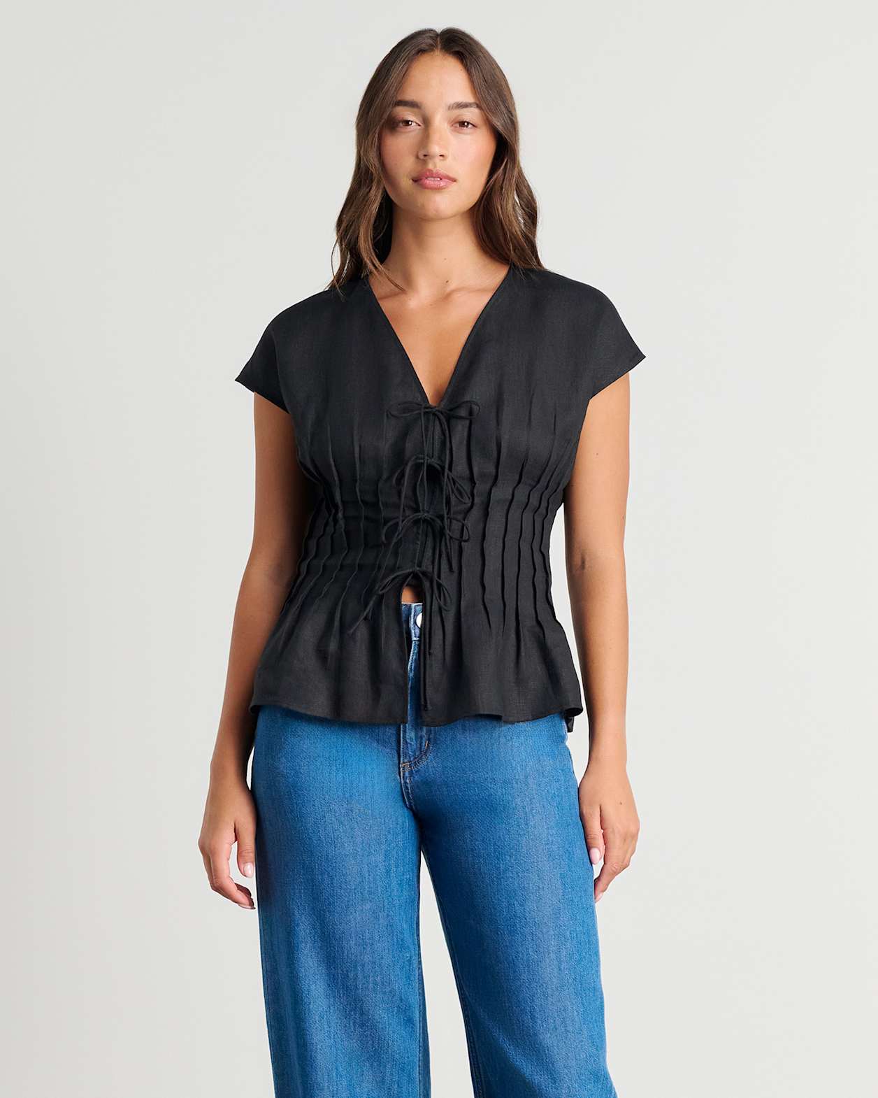 Delphine Pintuck Linen Blouse in BLACK