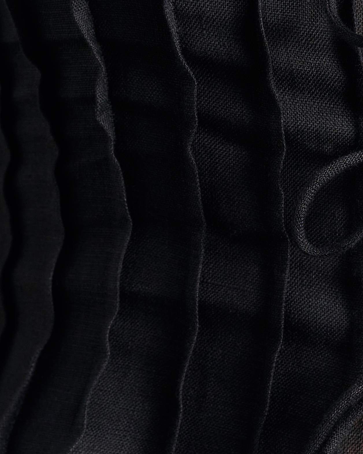 Delphine Pintuck Linen Blouse in BLACK