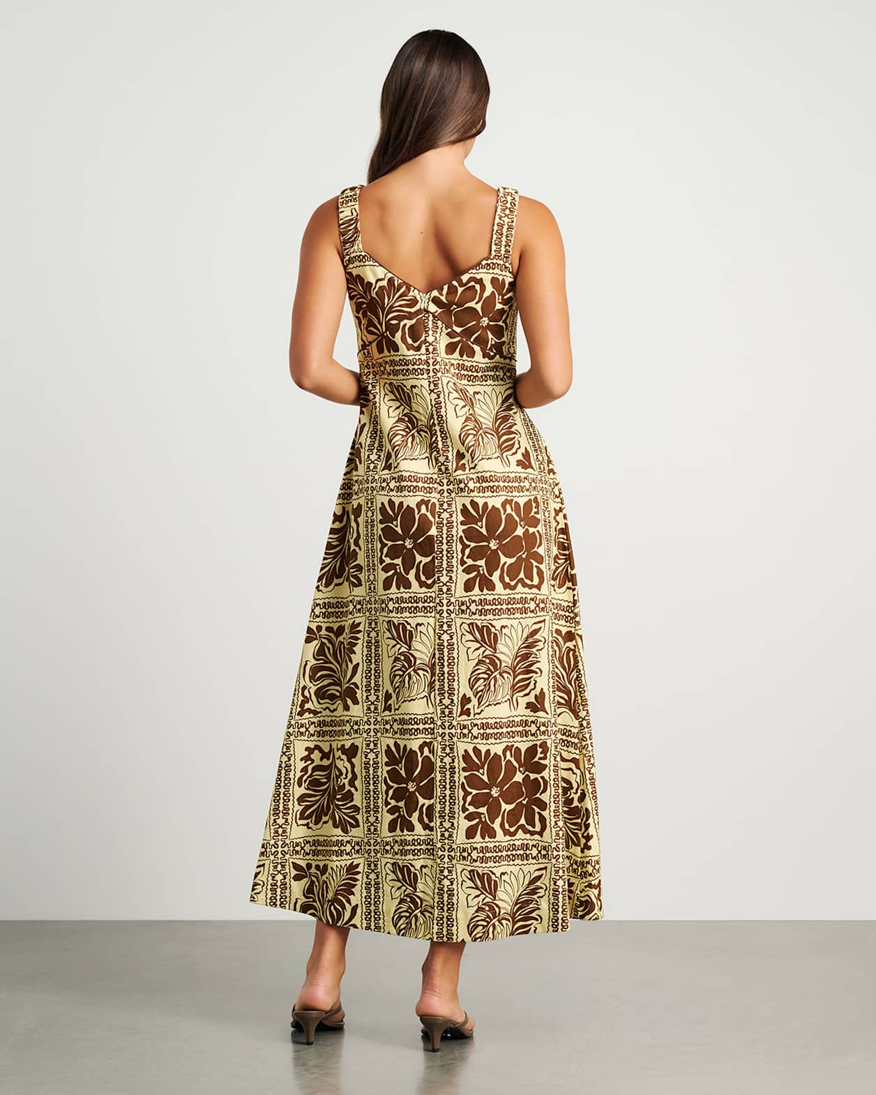 Botanica Linen Maxi Dress in BROWN/GOLD