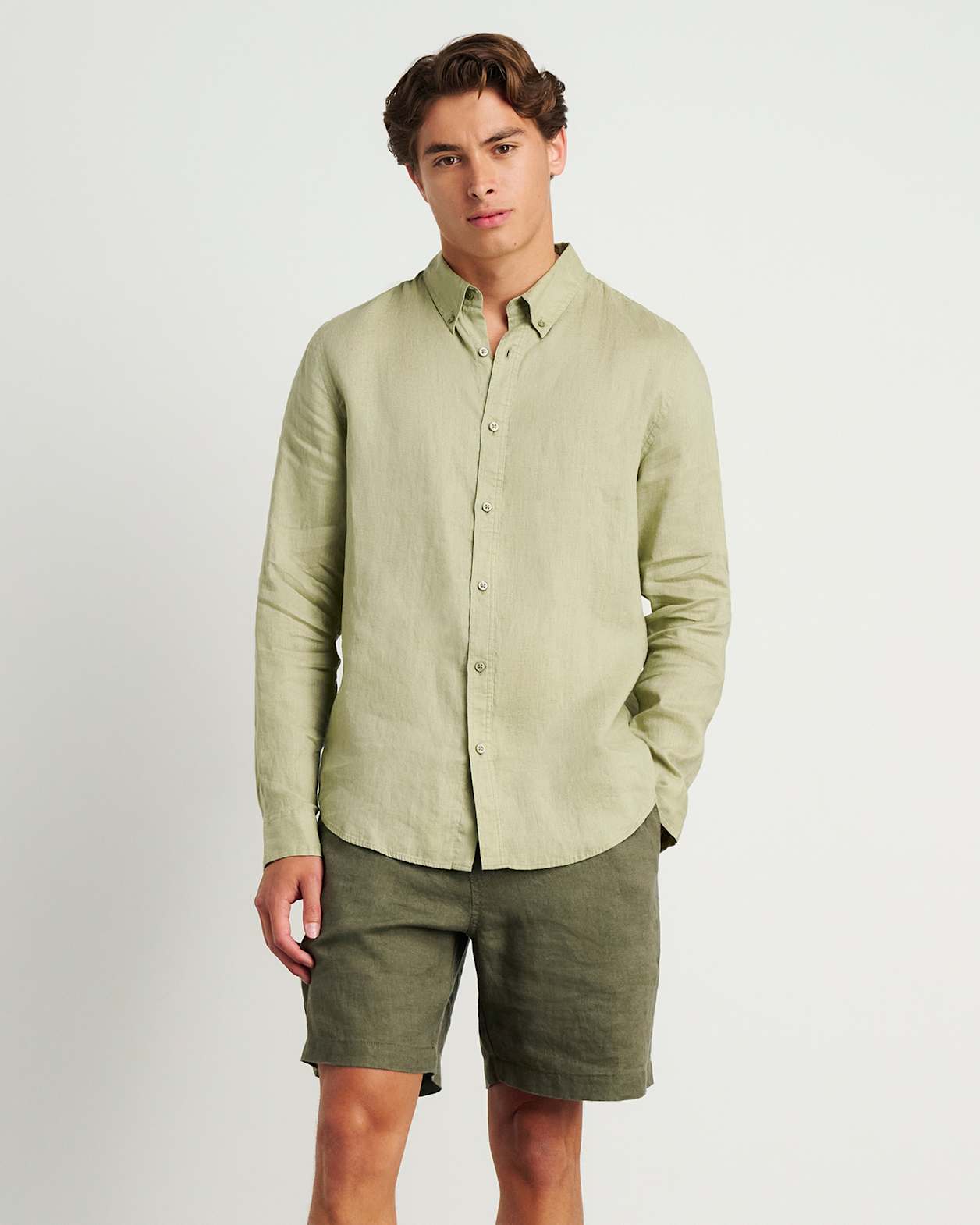 Cooper Linen Shirt in MOSS