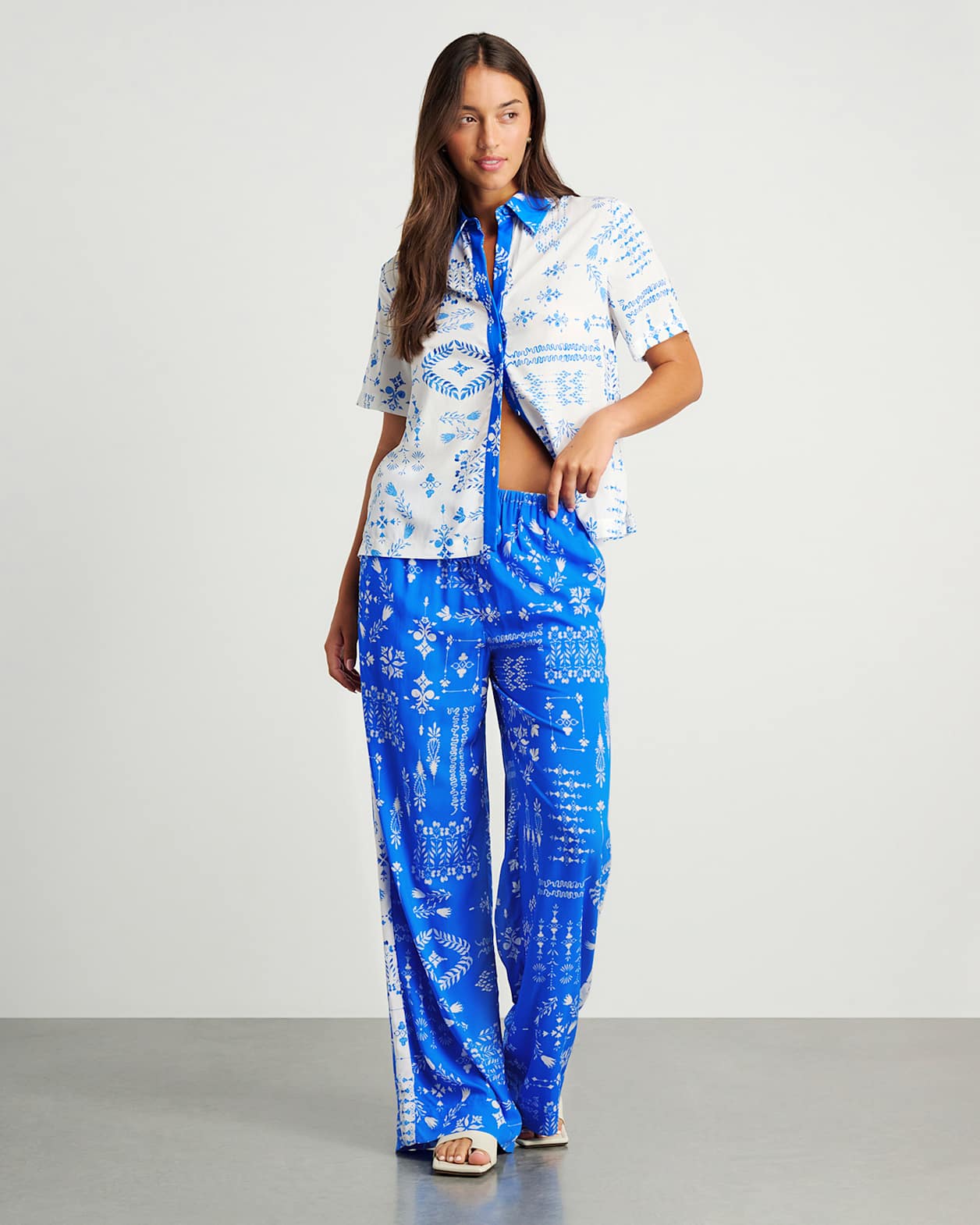 Kilde Relaxed Shirt in IVORY/BLUE