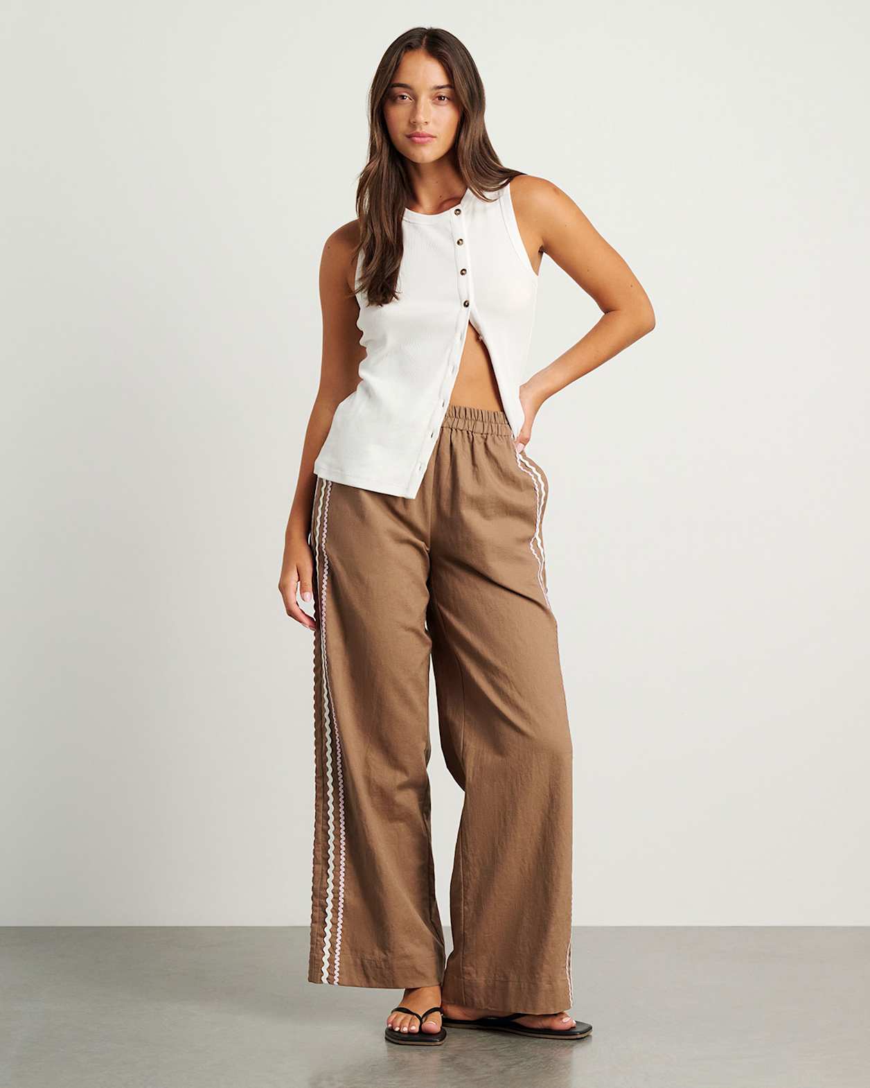 Liv Wide Leg Pant in TAN