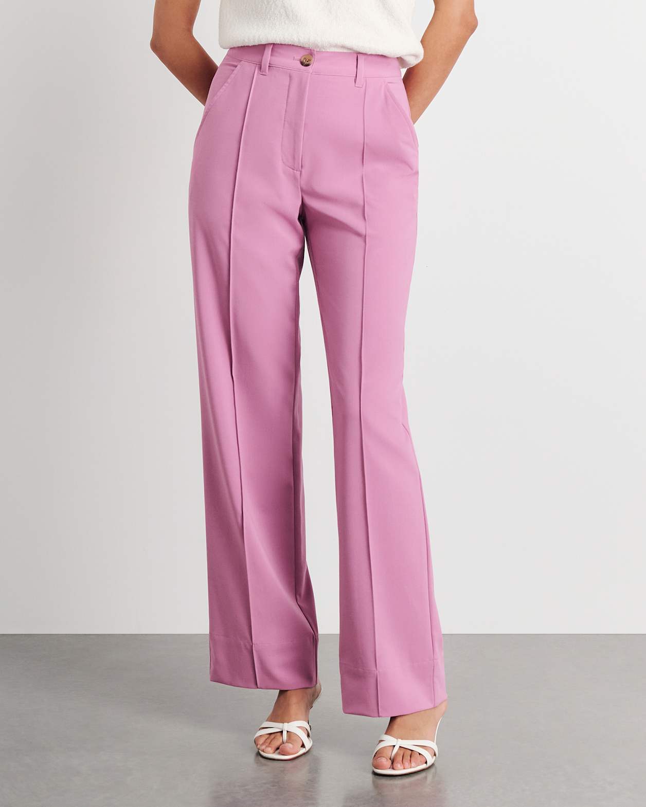 Gia Pintuck Pant in TERRAROSE