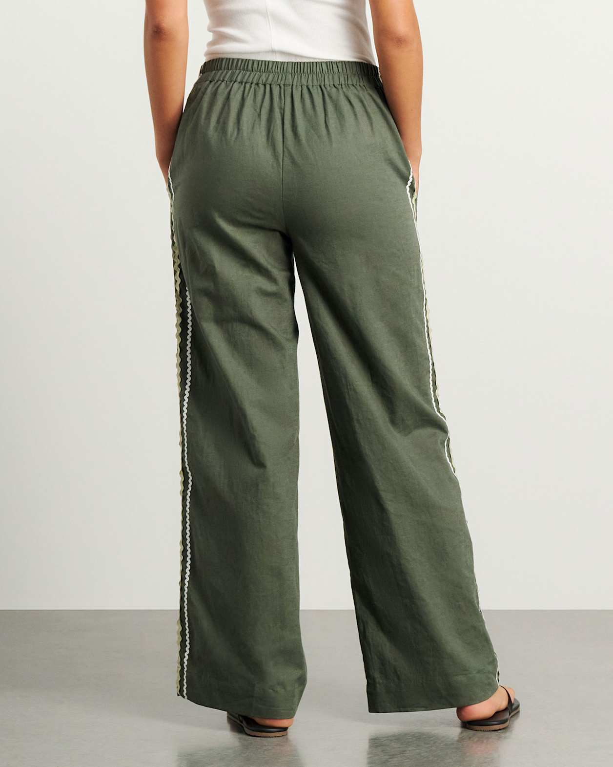Liv Wide Leg Pant in SAGE