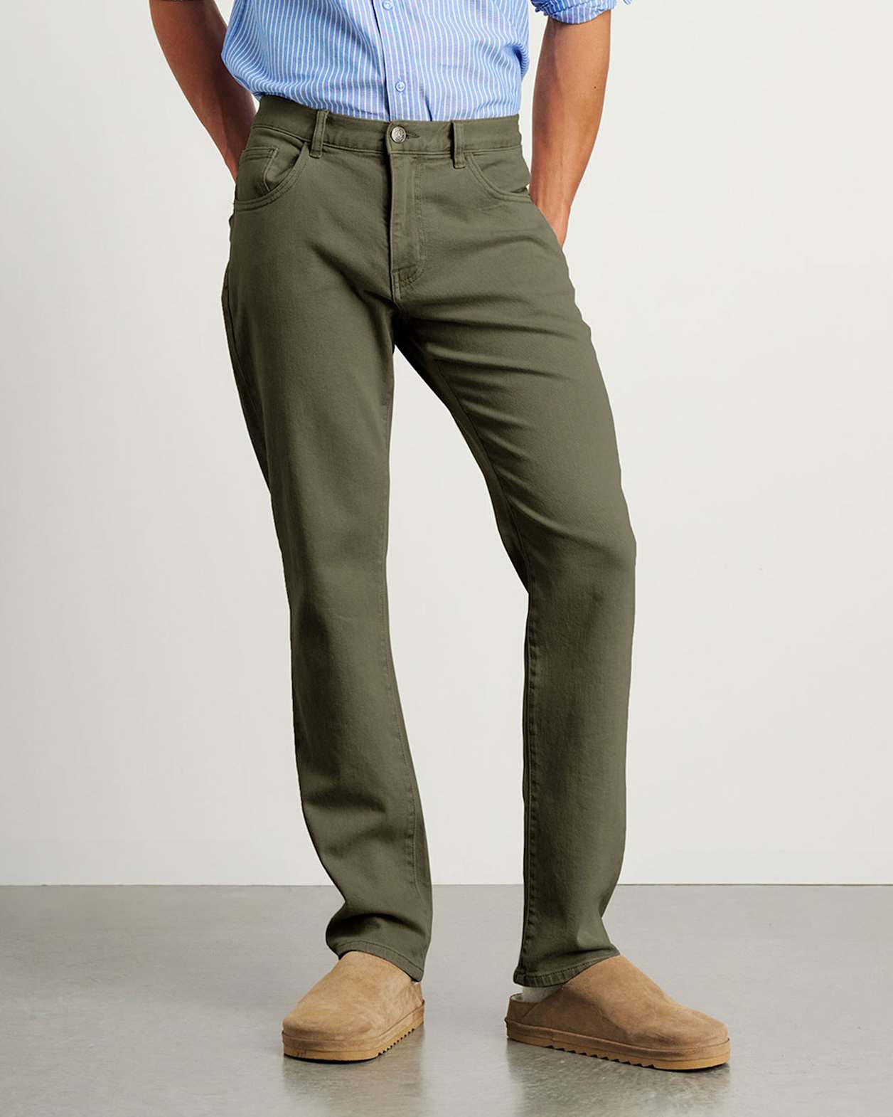 Flynn Garment Dye Jeans in KHAKI