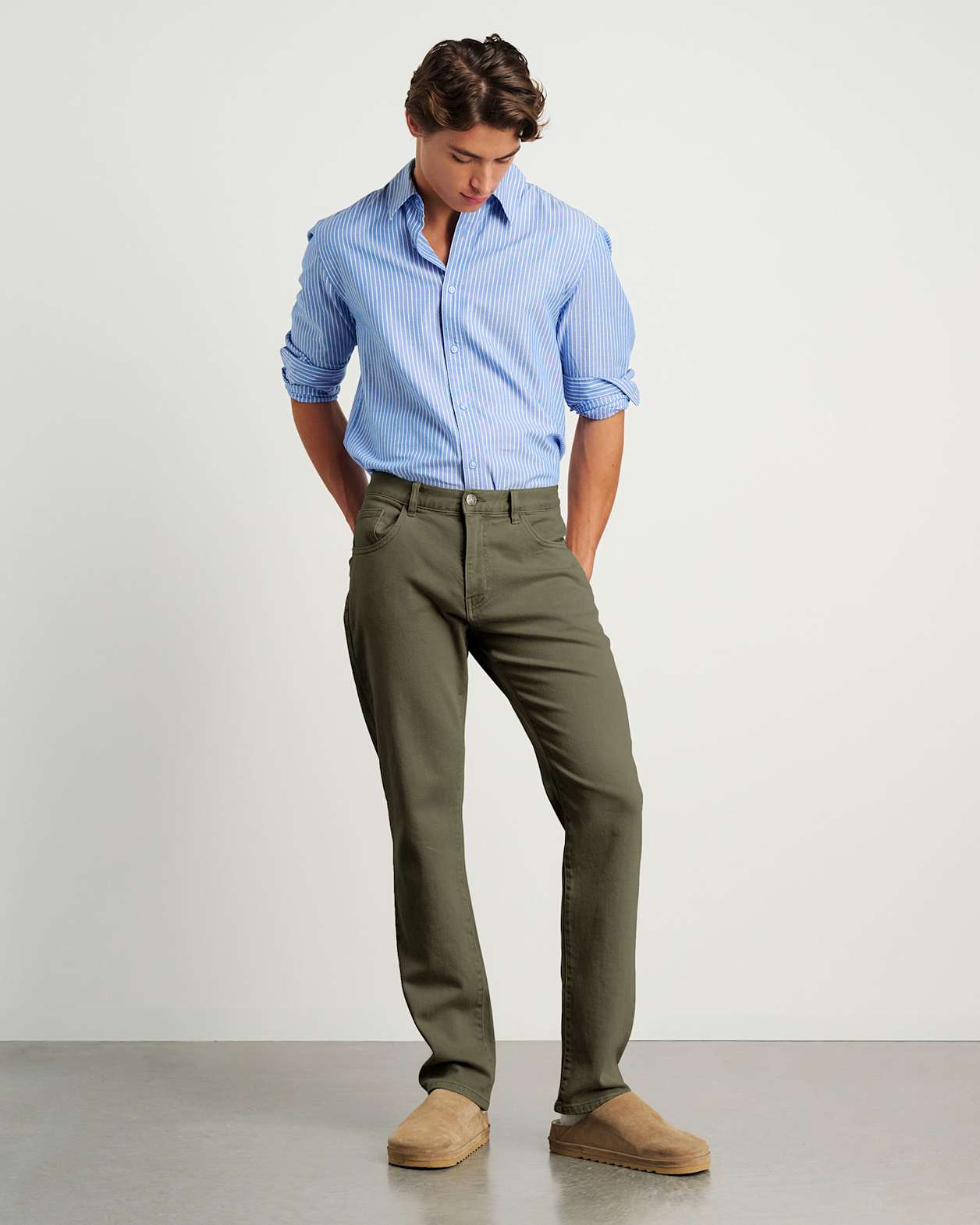 Flynn Garment Dye Jeans in KHAKI