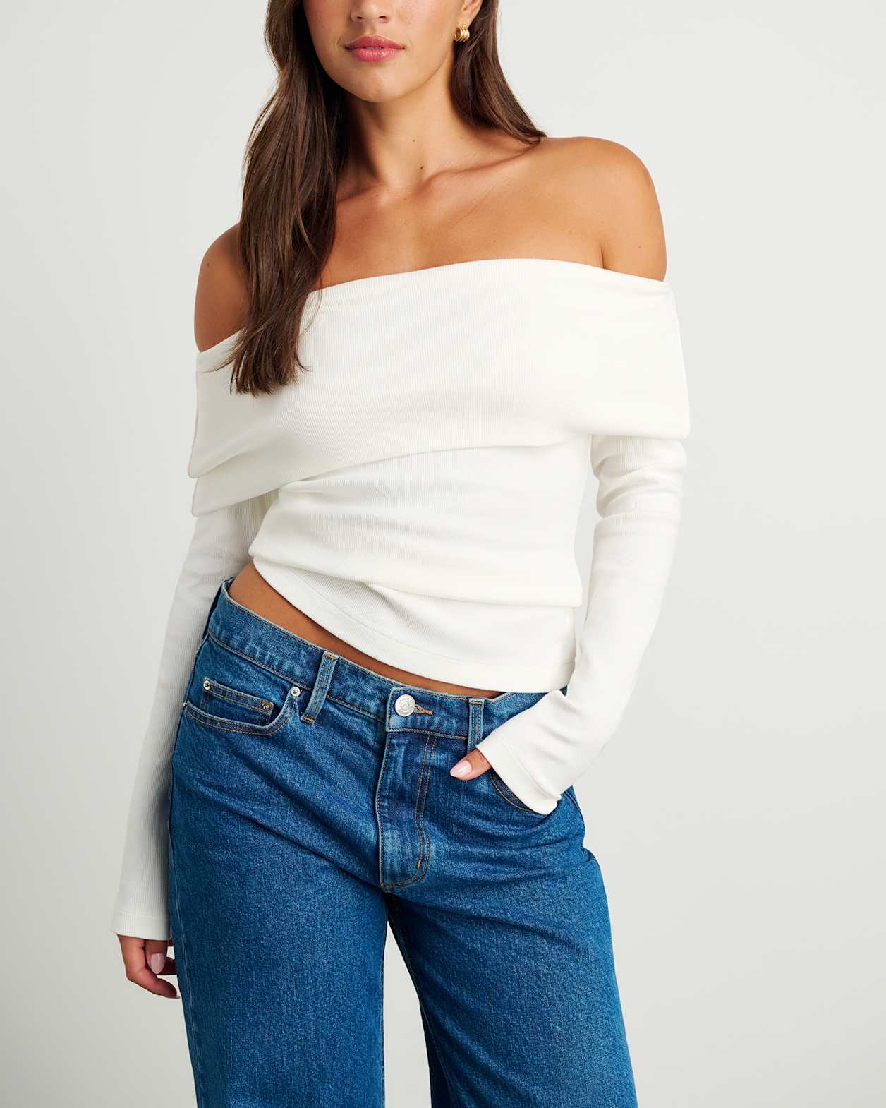 Harlowe Off Shoulder Top in WHITE