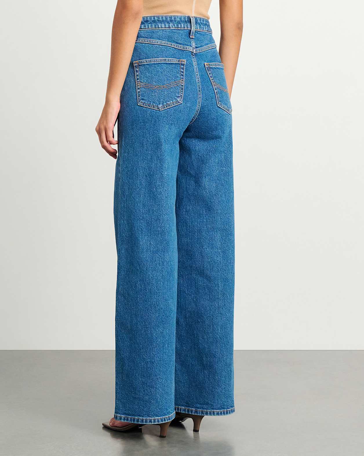 Sofia Marine Jean in BLUE WASH