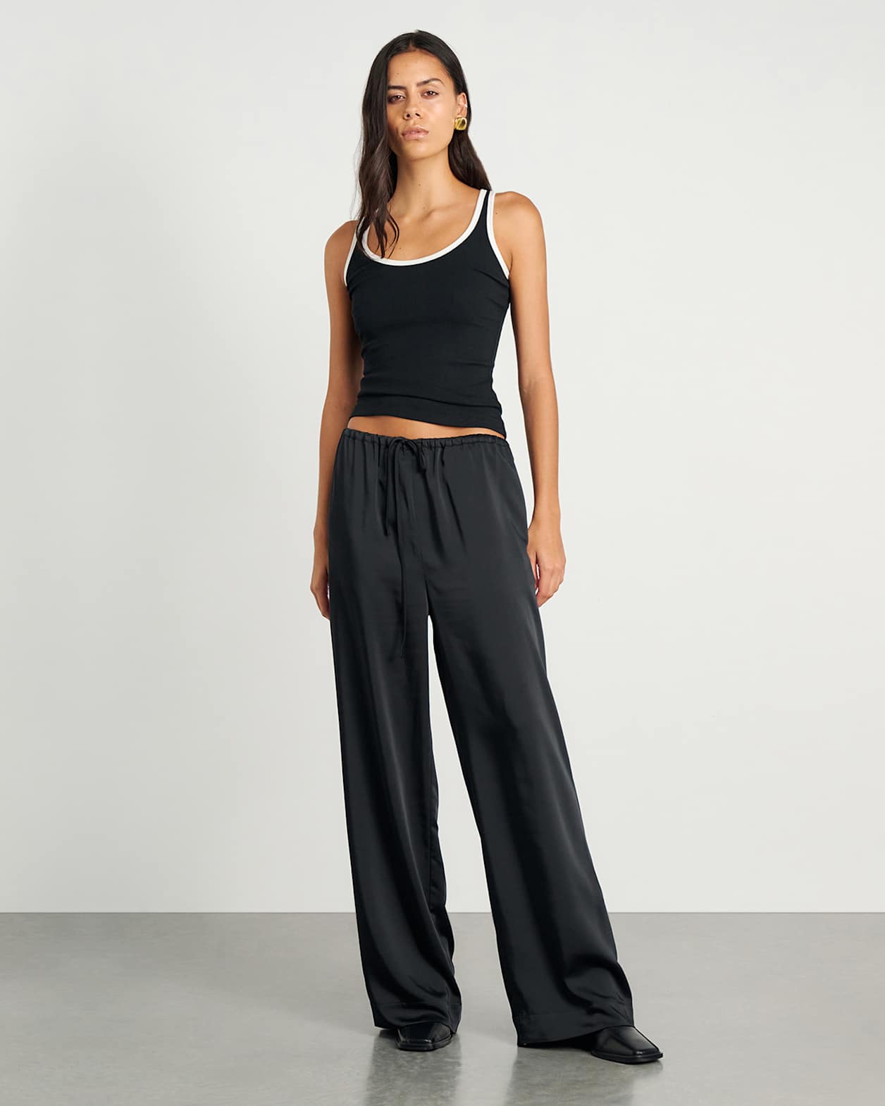 Maddi Drawcord Pant in BLACK