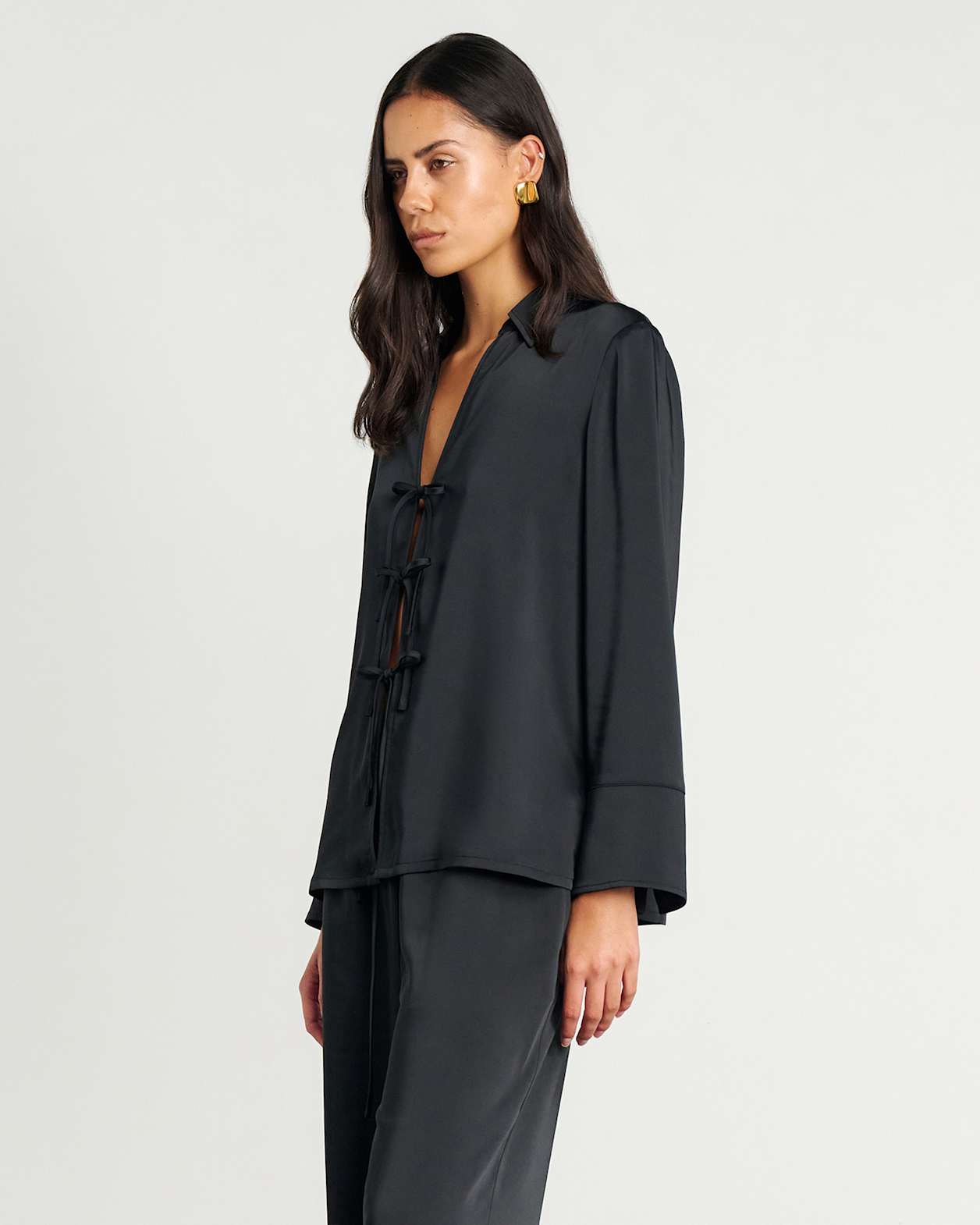 Maddi Tie Shirt in BLACK