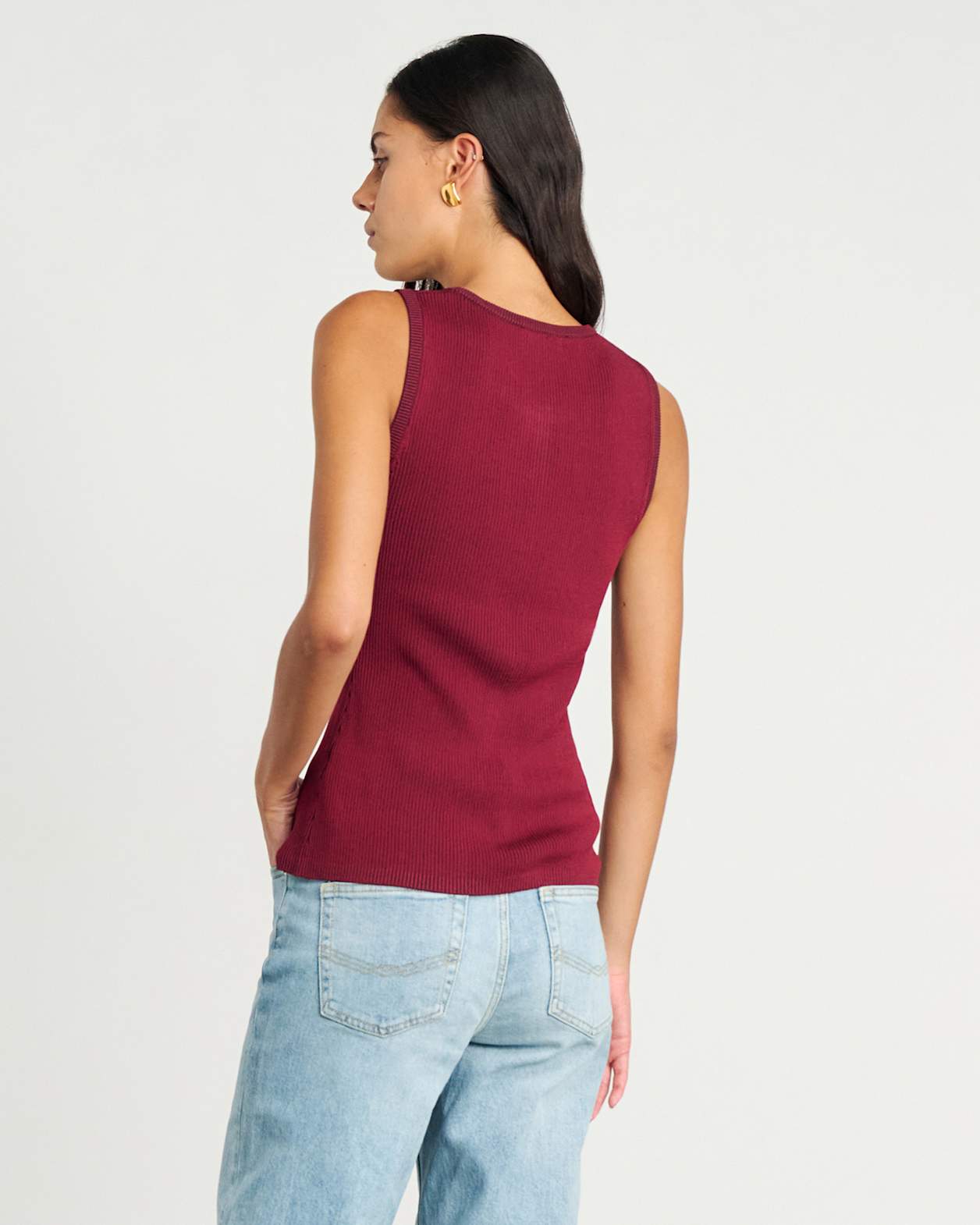 Alora Longline Knit Vest in WINE