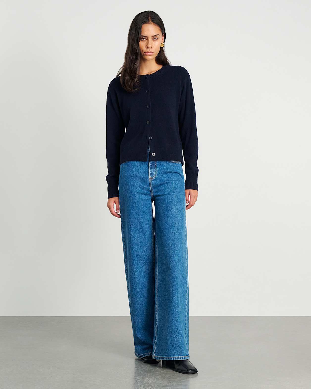 Long Sleeve Wool Cardigan in NAVY
