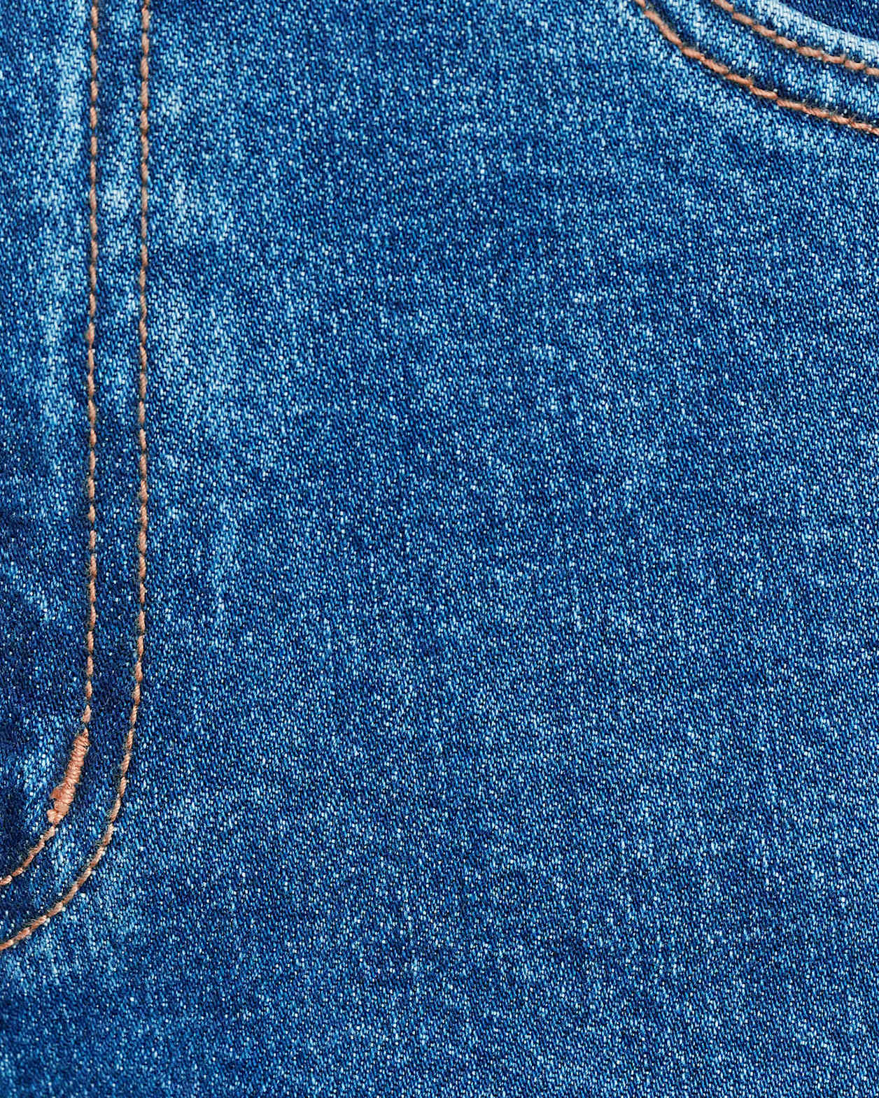 Riley Straight Crop Jean in BLUE WASH