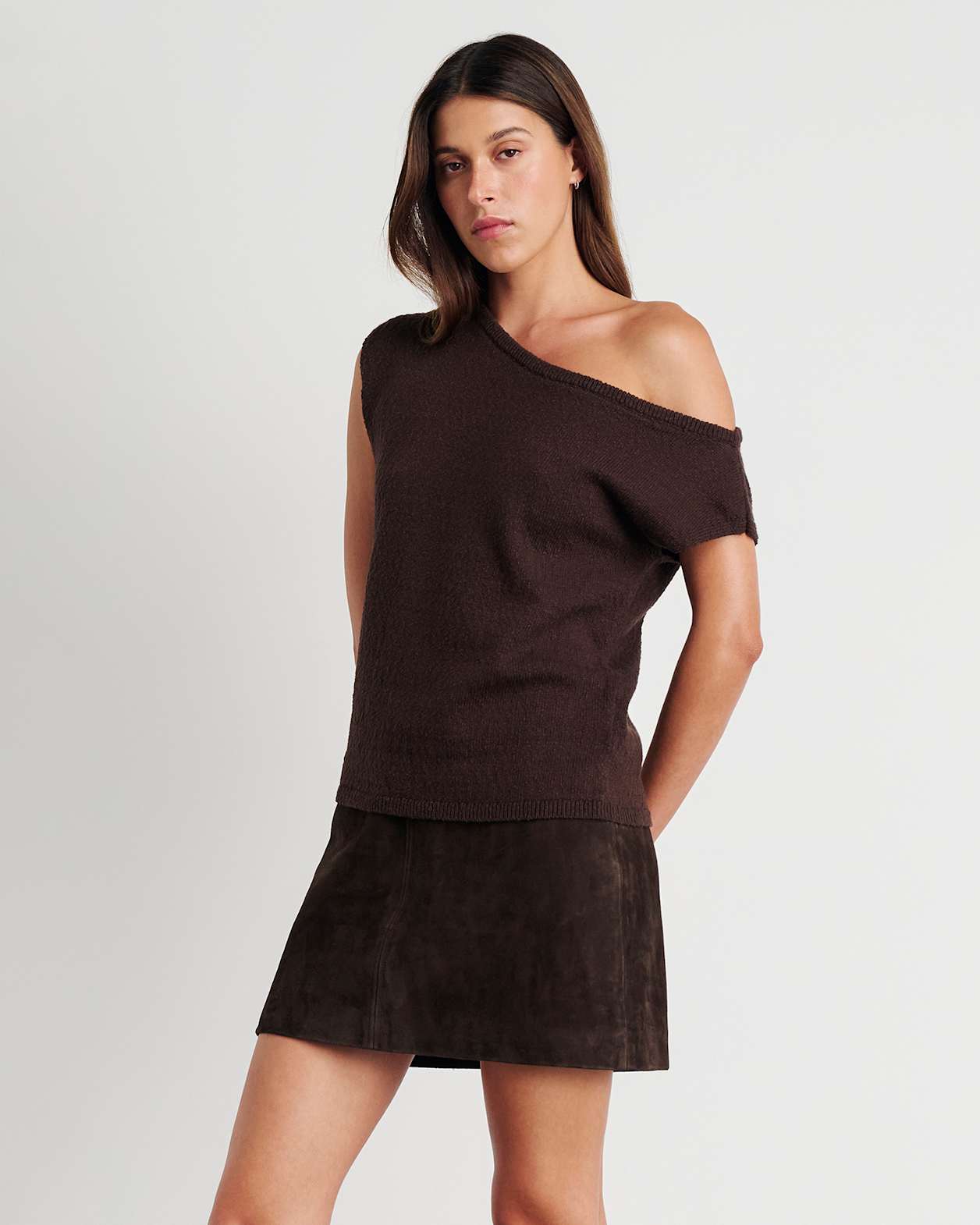 Arden Off Shoulder Knit in DARK CHOCOLATE