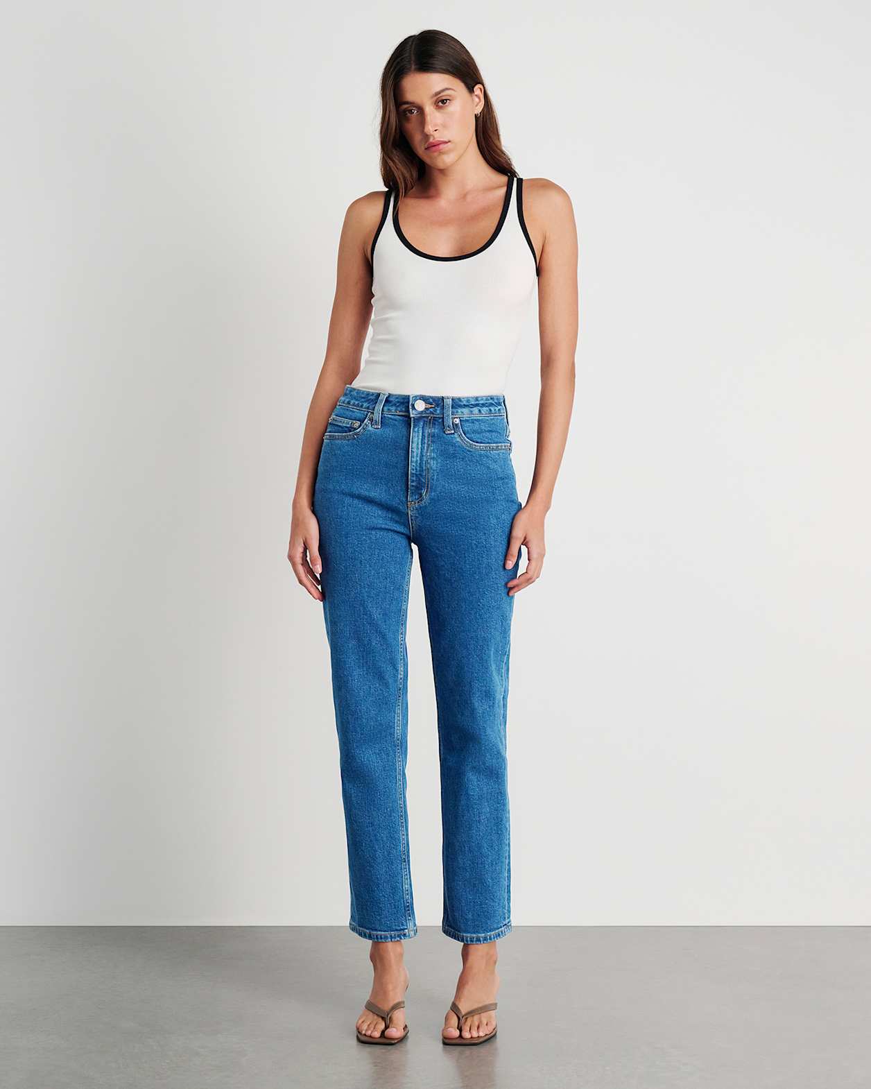 Riley Straight Crop Jean in BLUE WASH