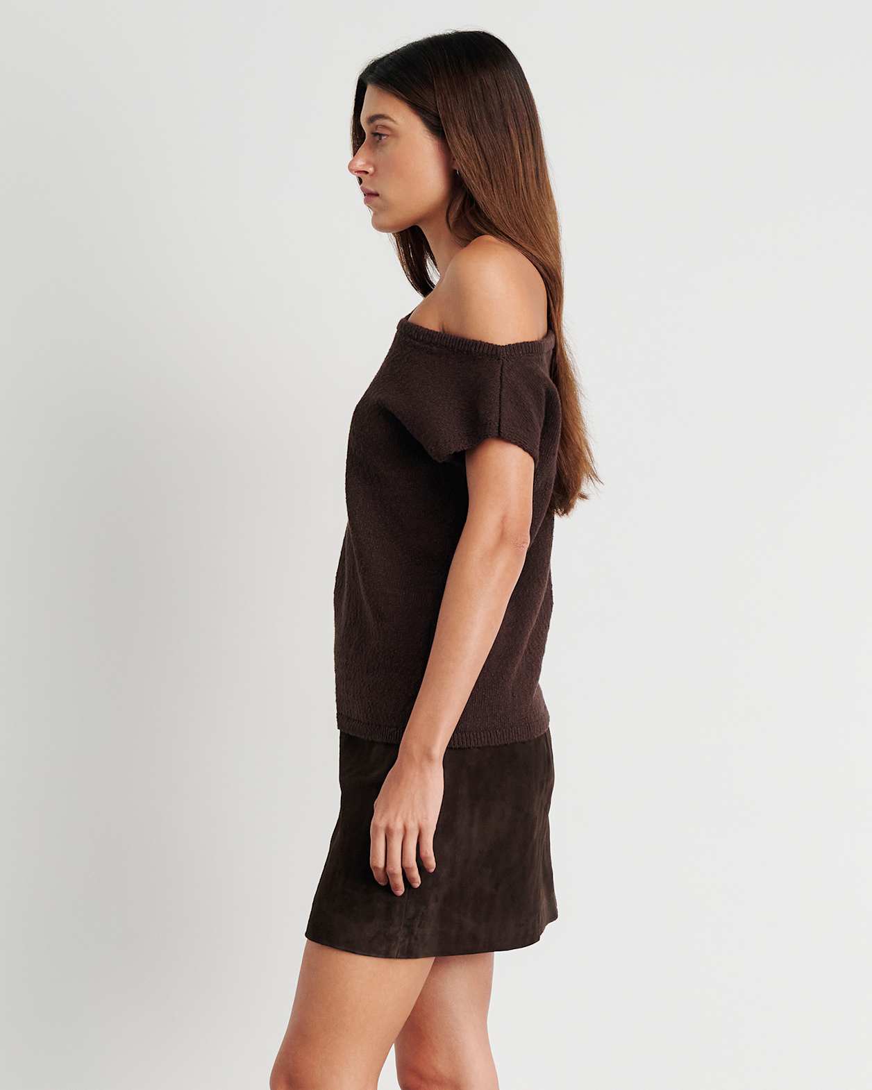 Arden Off Shoulder Knit in DARK CHOCOLATE