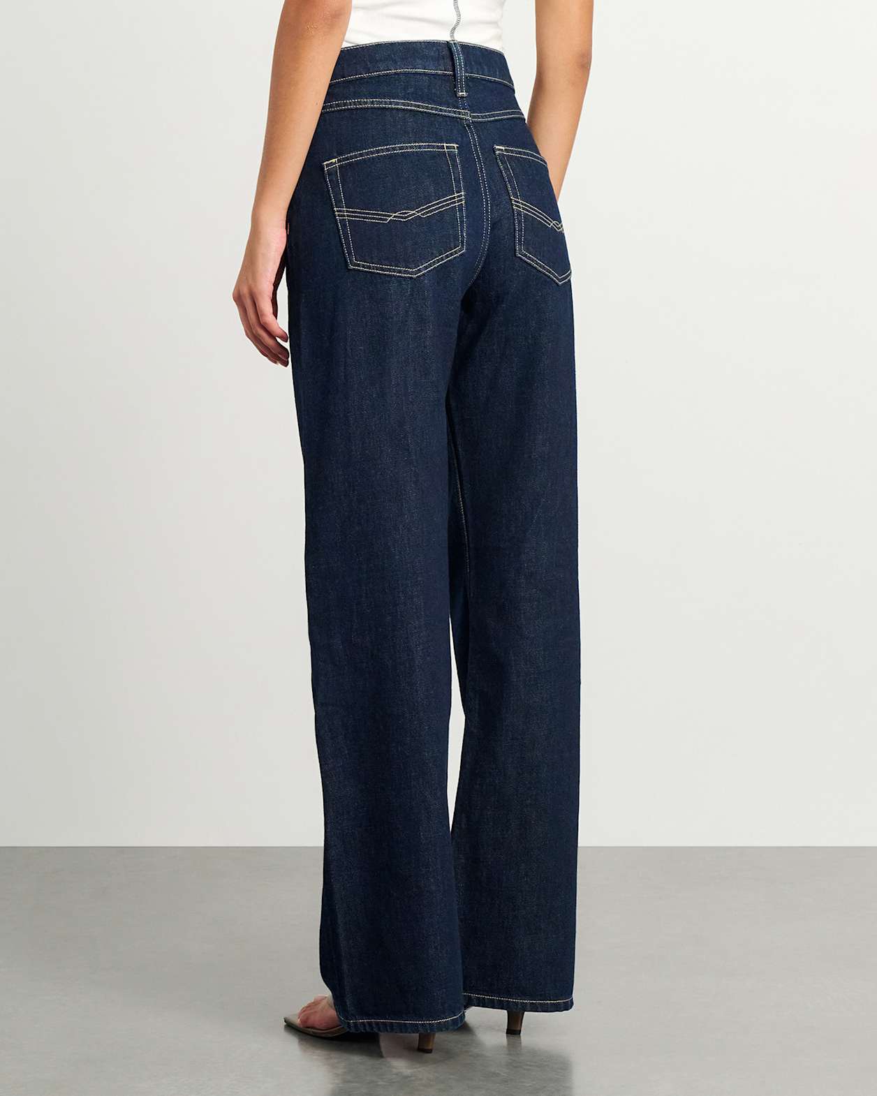 Carrie Slouch Jean in RAW WASH