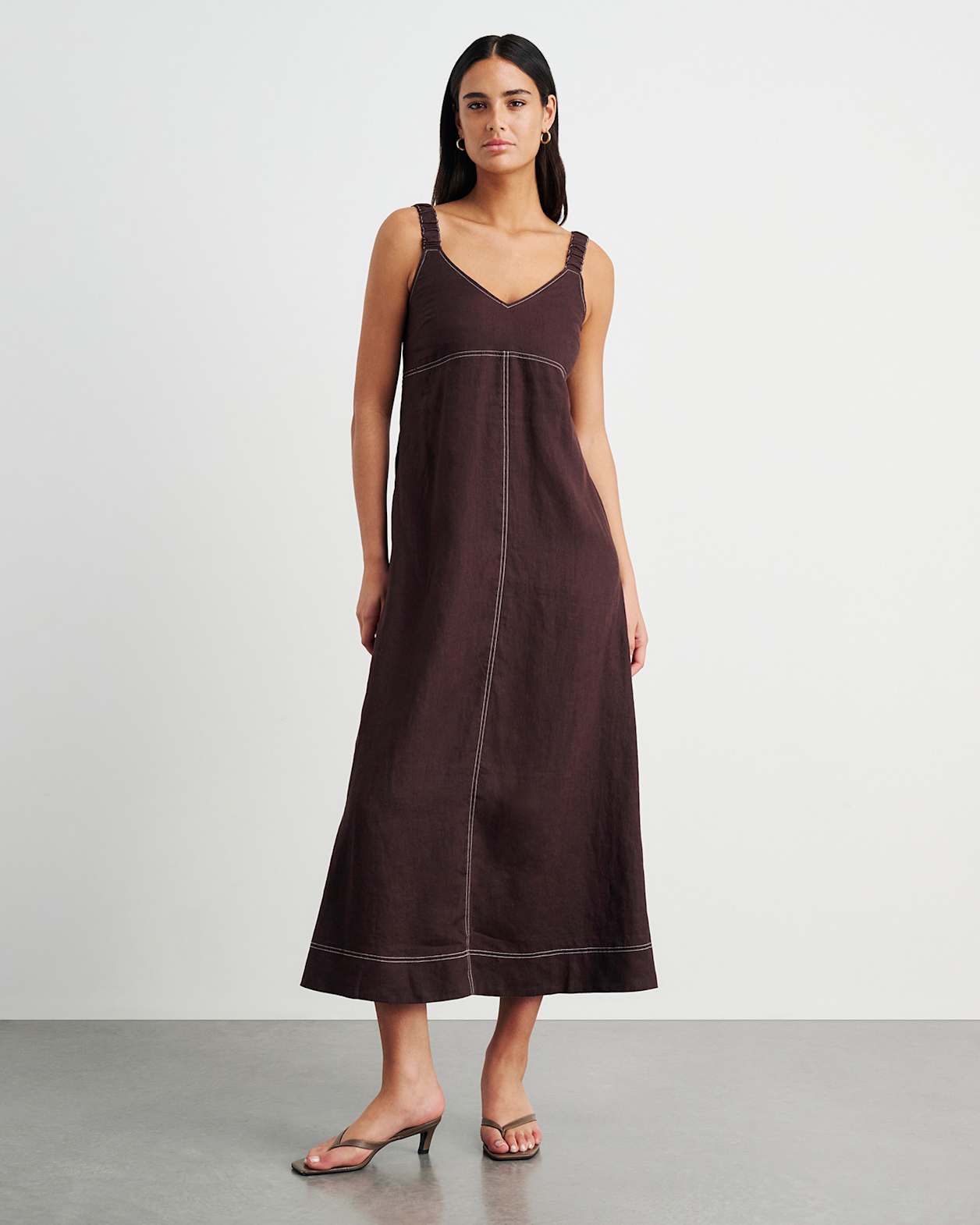 Sara Linen Midi Dress in DARK CHOCOLATE