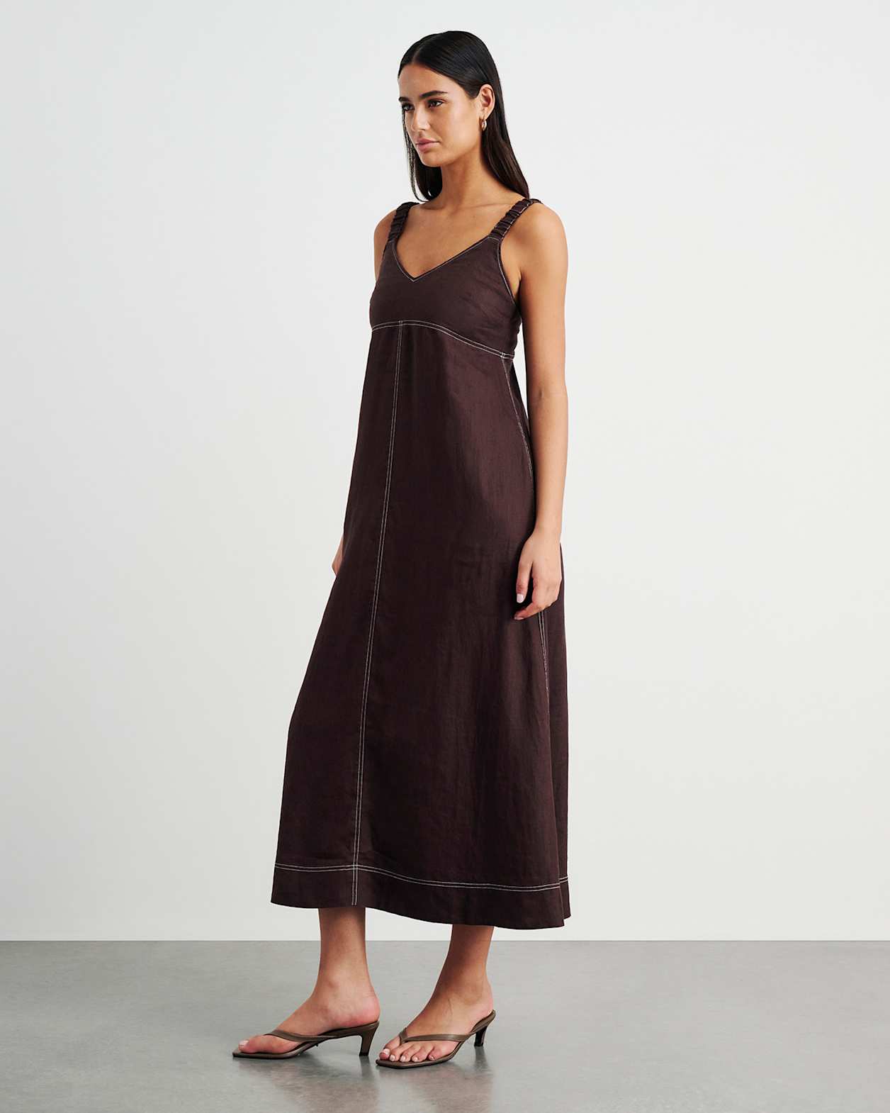 Sara Linen Midi Dress in DARK CHOCOLATE