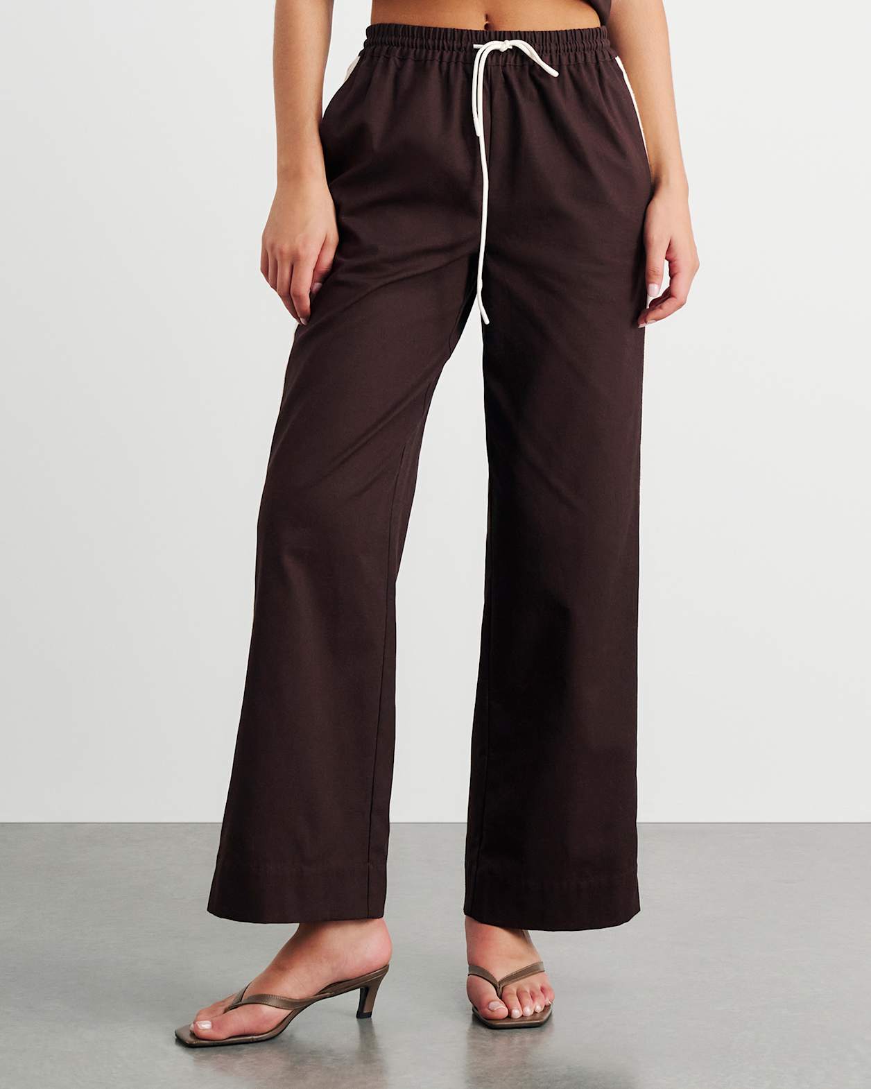 Canvas Contrast Pant in DARK CHOCOLATE
