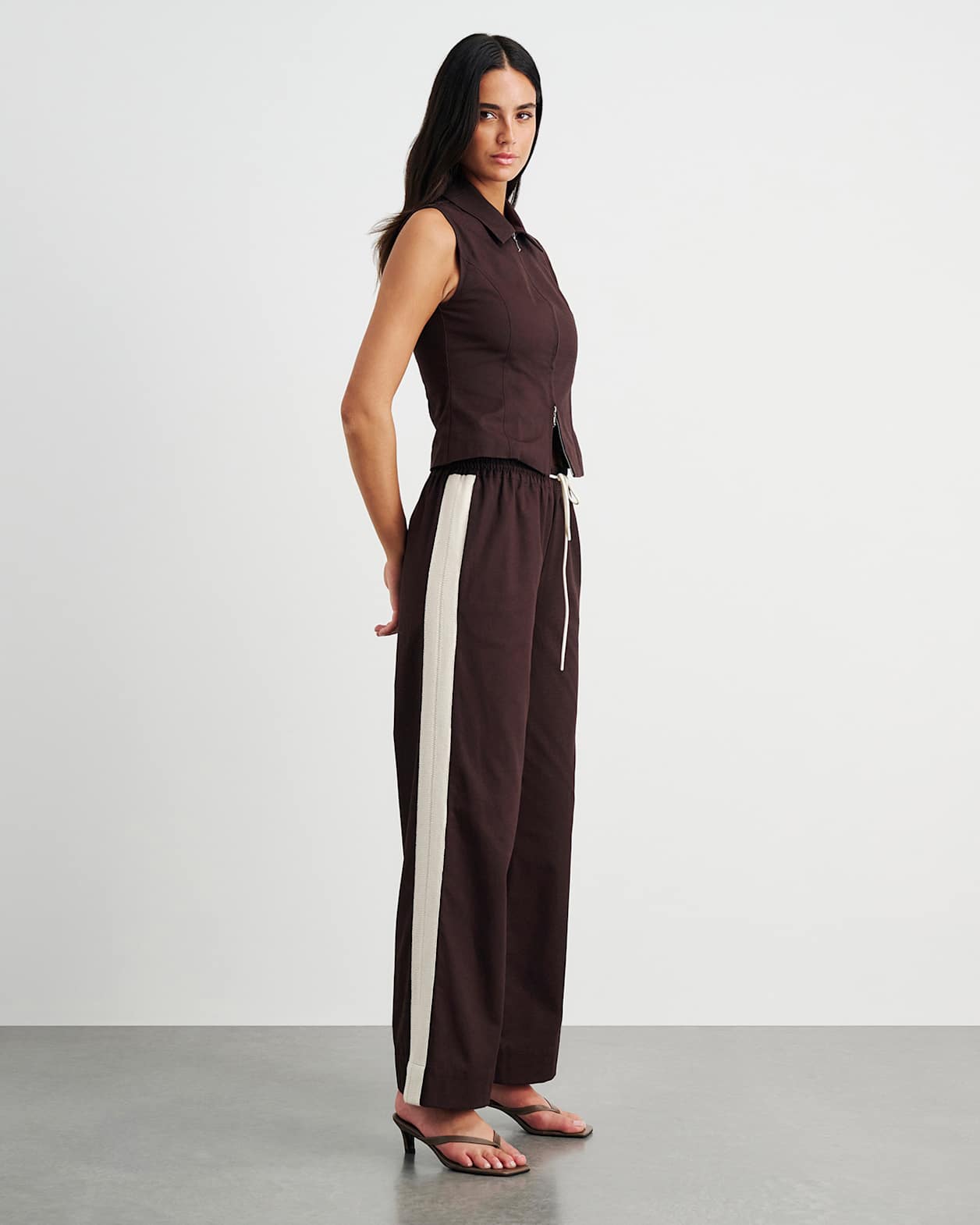 Canvas Contrast Pant in DARK CHOCOLATE