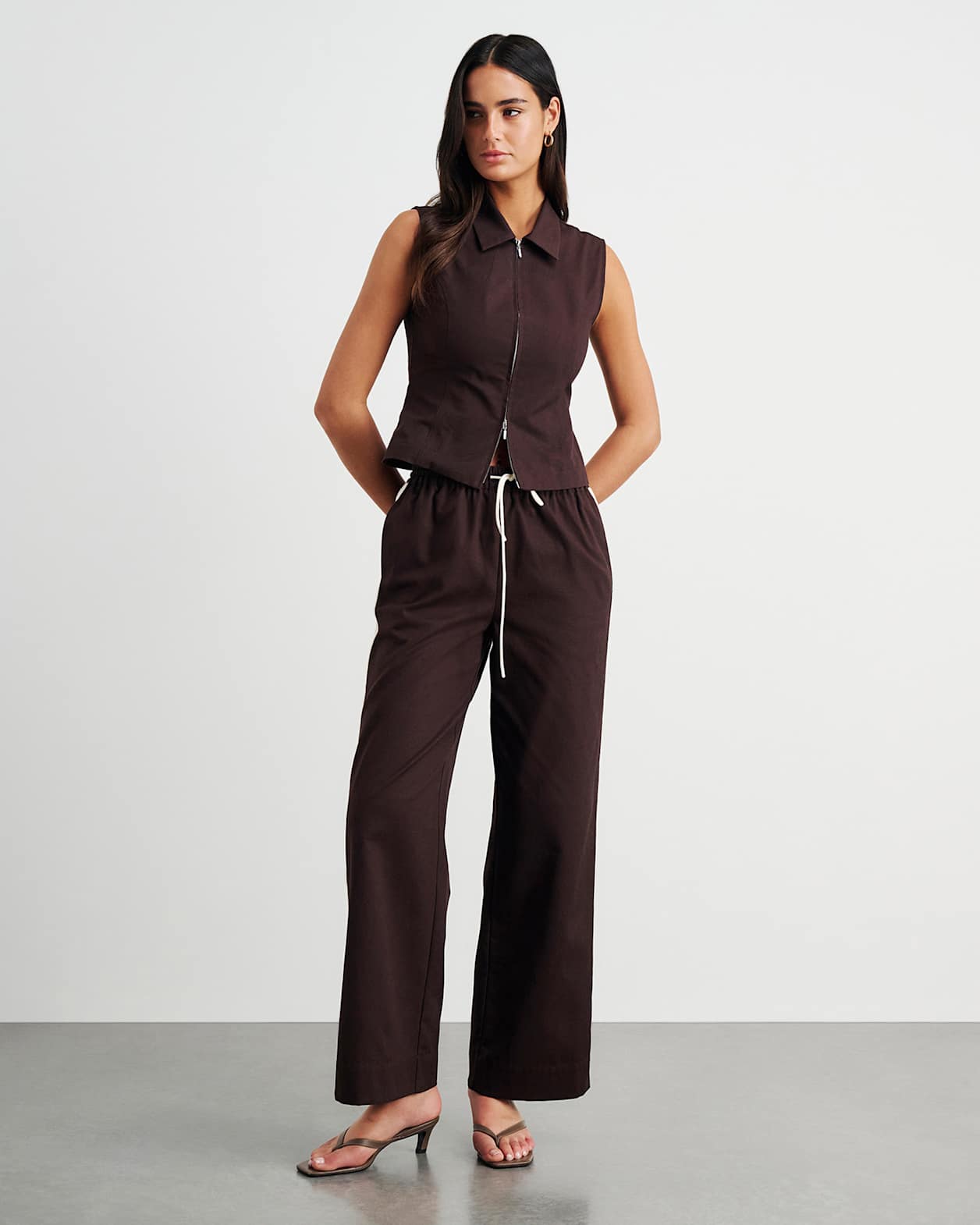 Canvas Contrast Pant in DARK CHOCOLATE