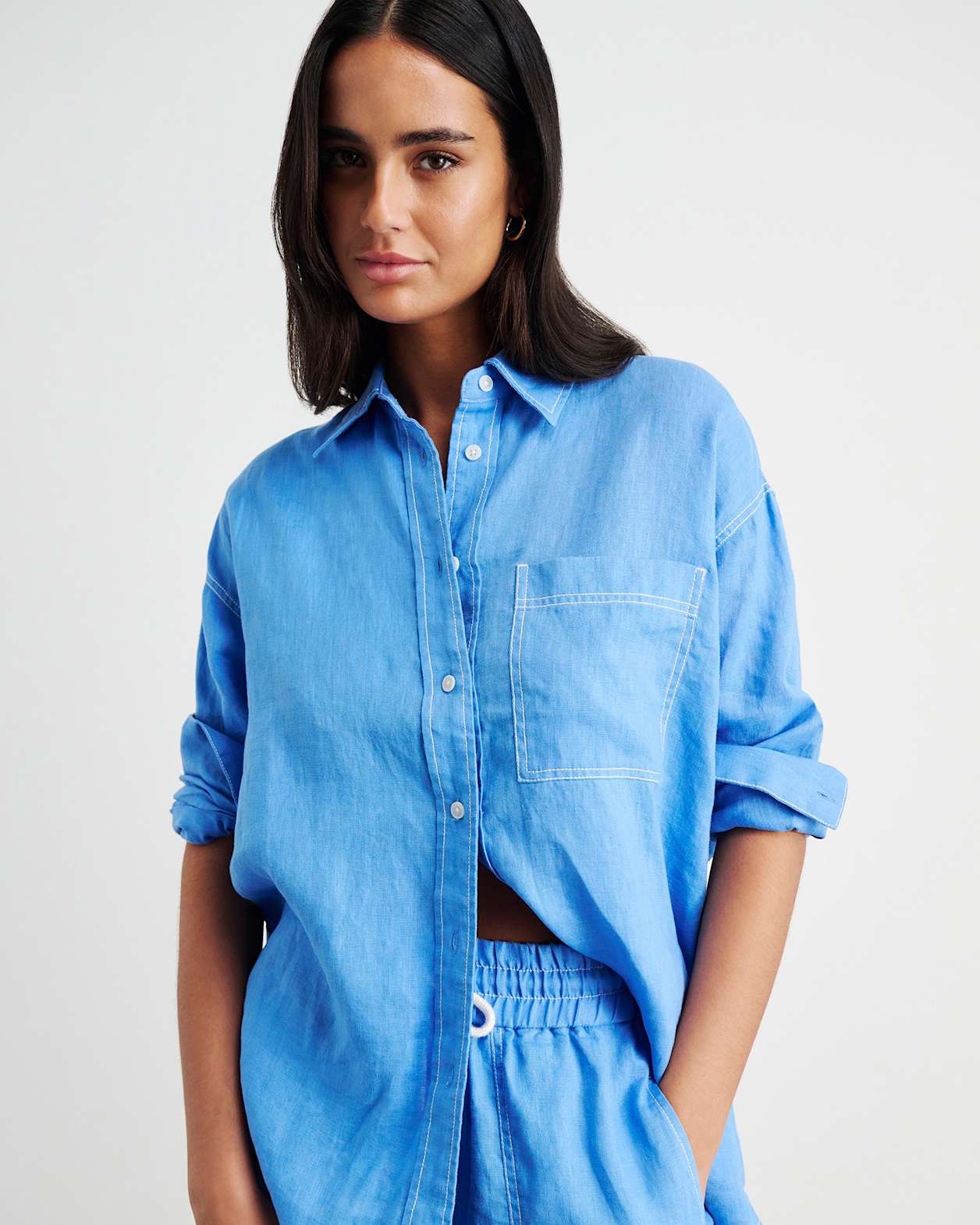 Gigi Linen Relaxed Shirt in AZURE