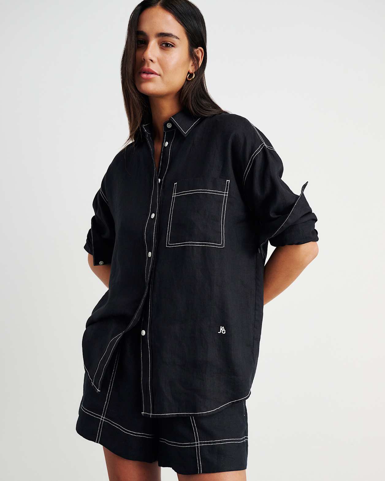 Gigi Linen Relaxed Shirt in BLACK