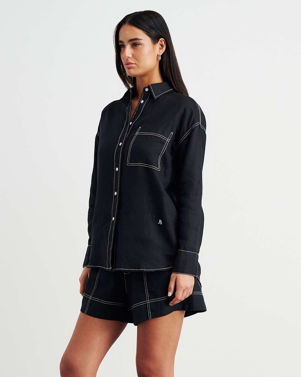 Gigi Linen Relaxed Shirt in BLACK