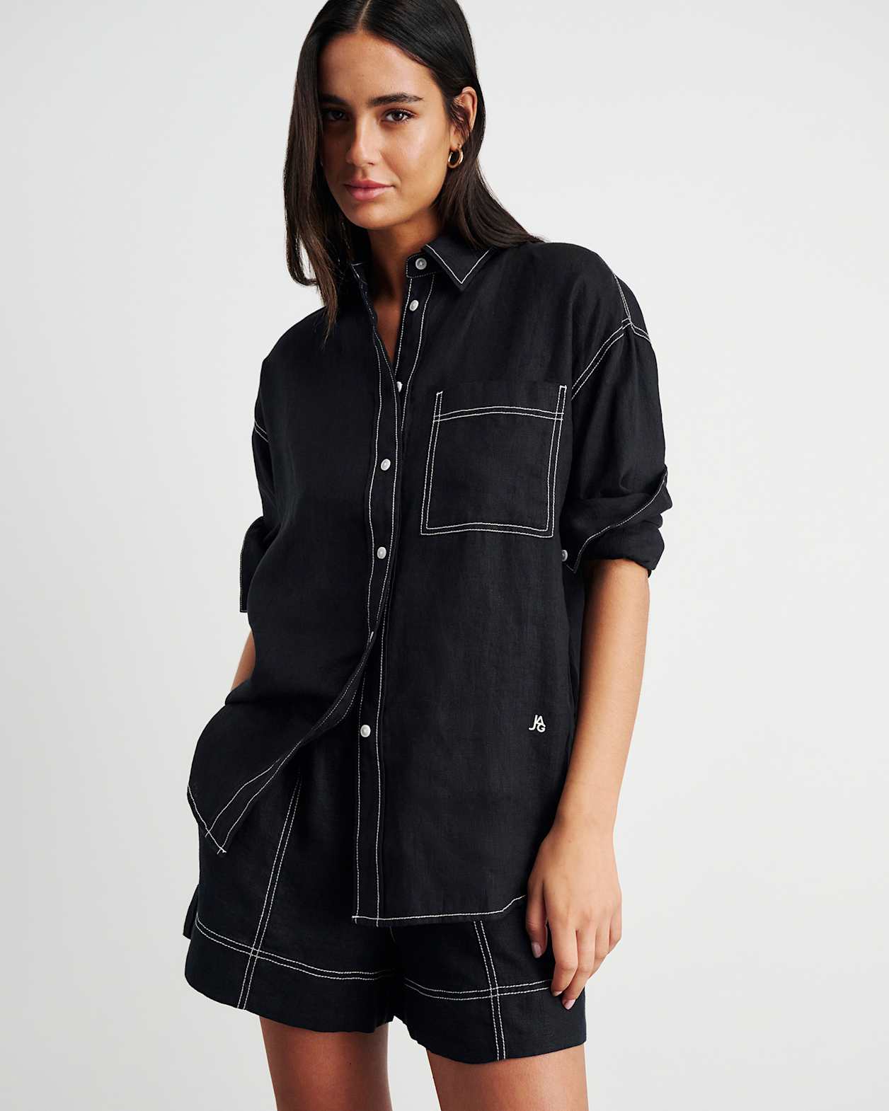 Gigi Linen Relaxed Shirt in BLACK