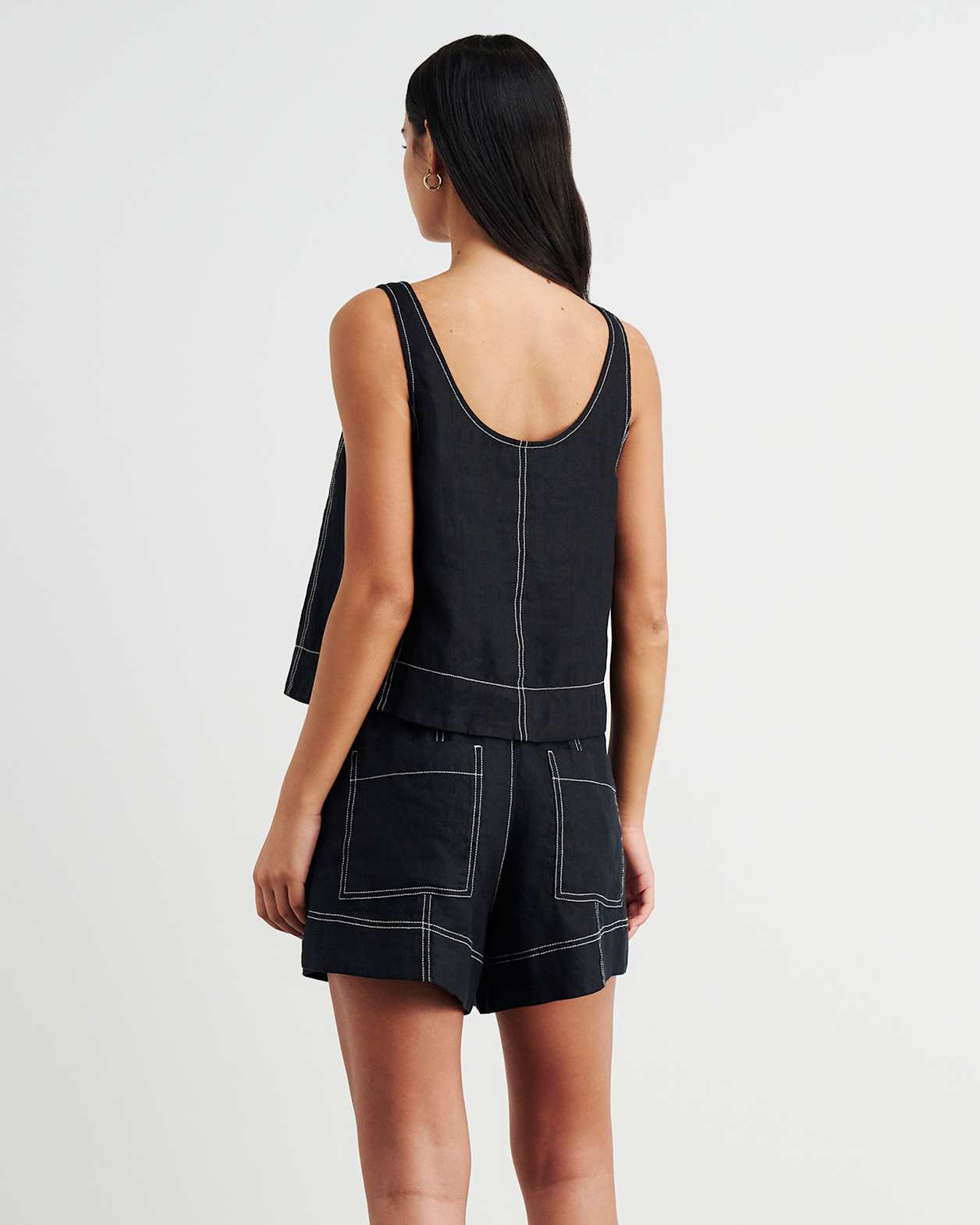 Sabine Linen Scoop Cami in BLACK
