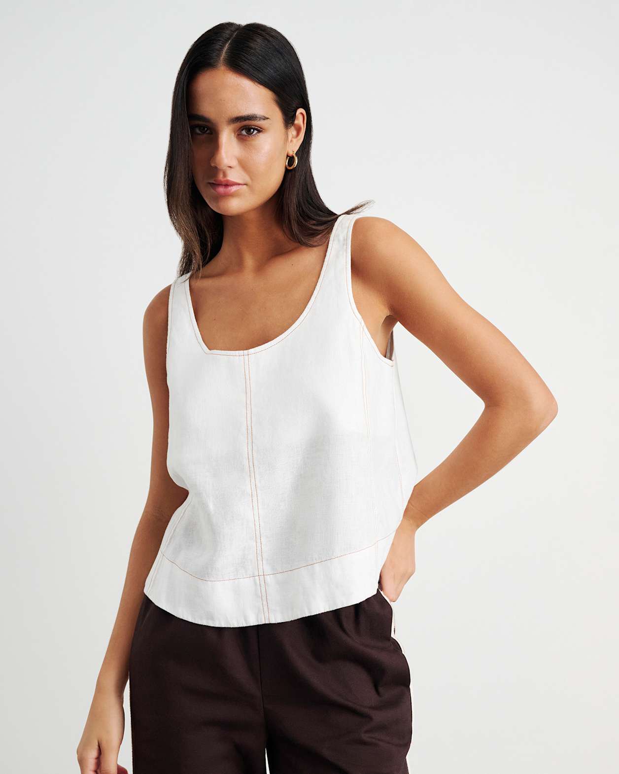 Sabine Linen Scoop Cami in WHITE